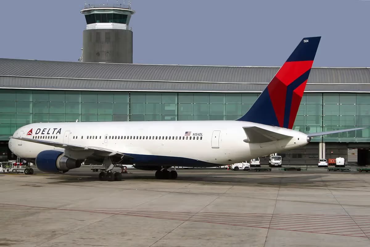 N154DL — Boeing