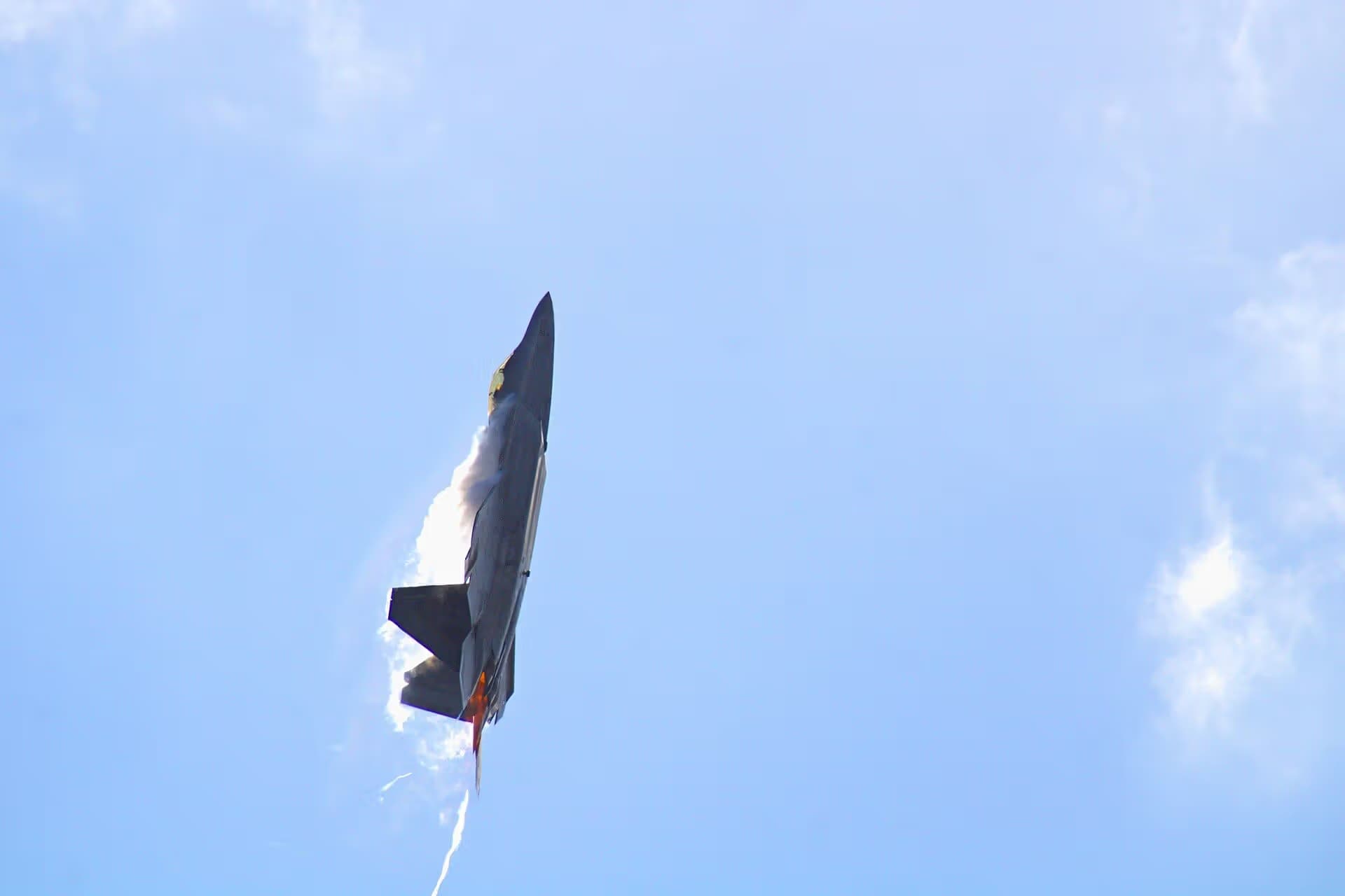 Unidentified — Aircraft