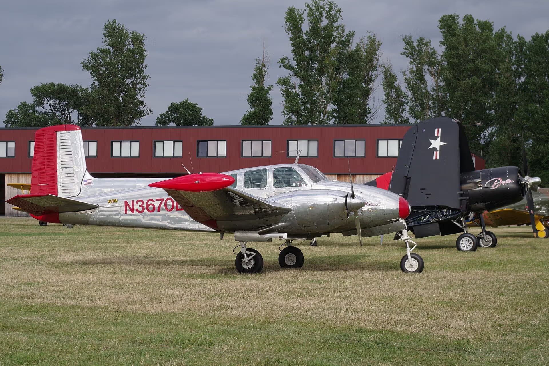 N3670B — Warbird