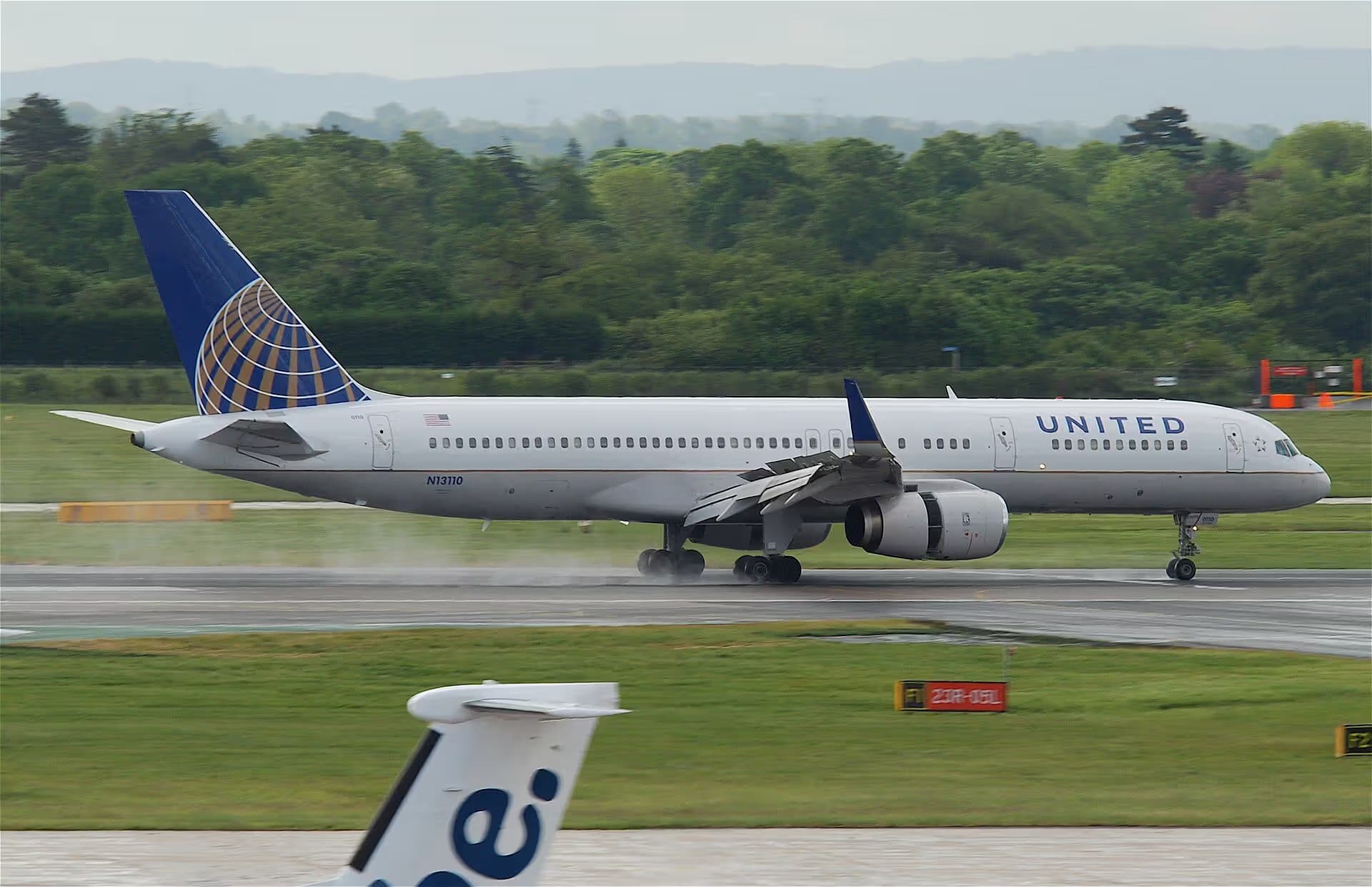 N13110 — Twin-engine aircraft