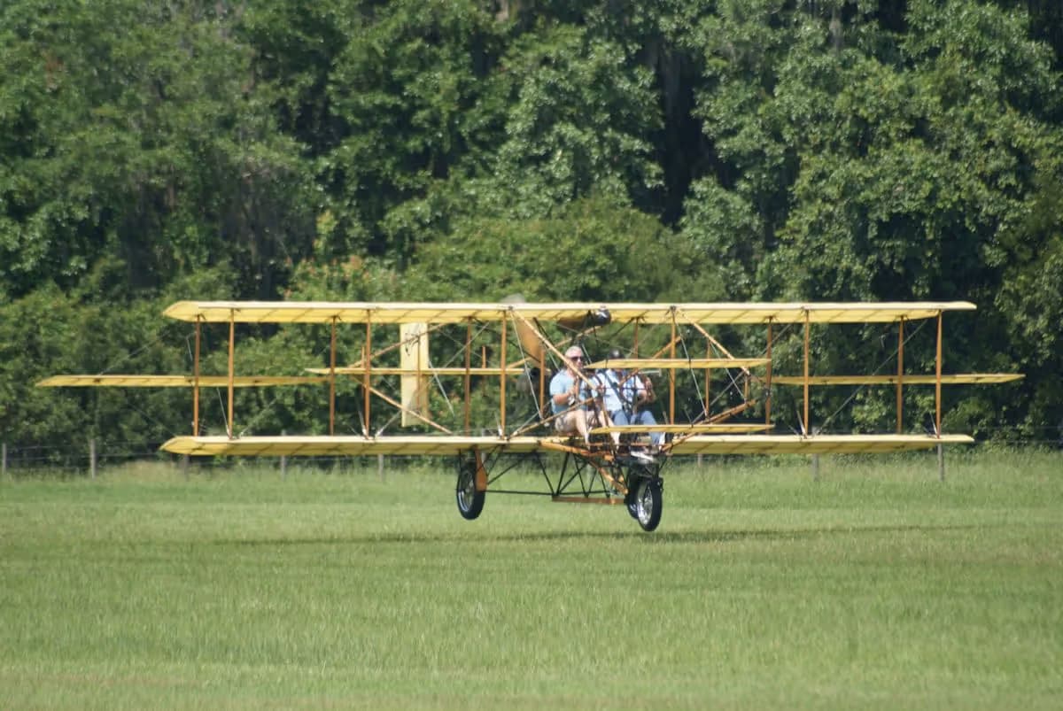 Unidentified — Aircraft