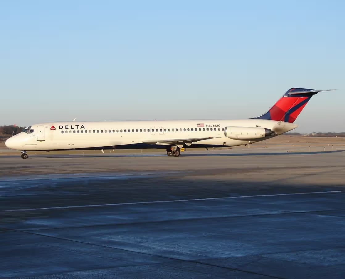 N676MC — Douglas