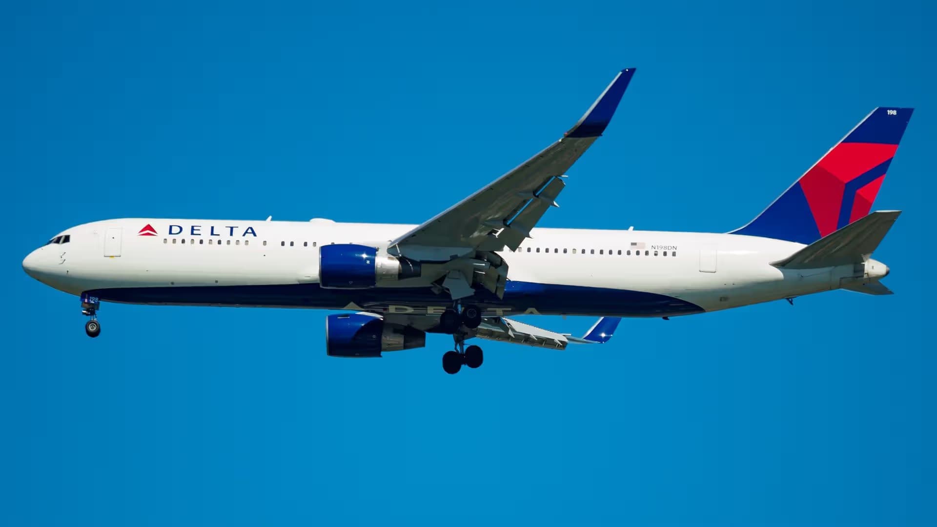 N198DN — Boeing