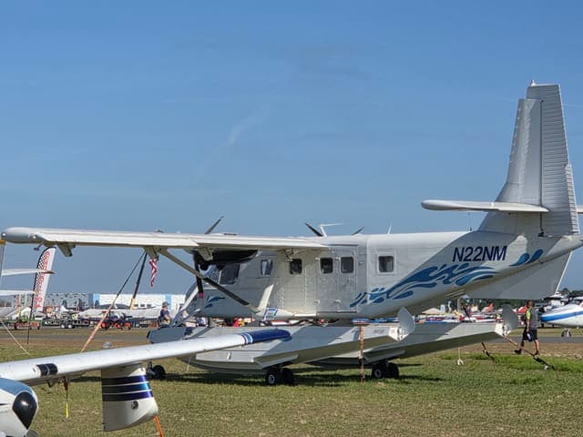 N222NM — Beechcraft Duke B-60