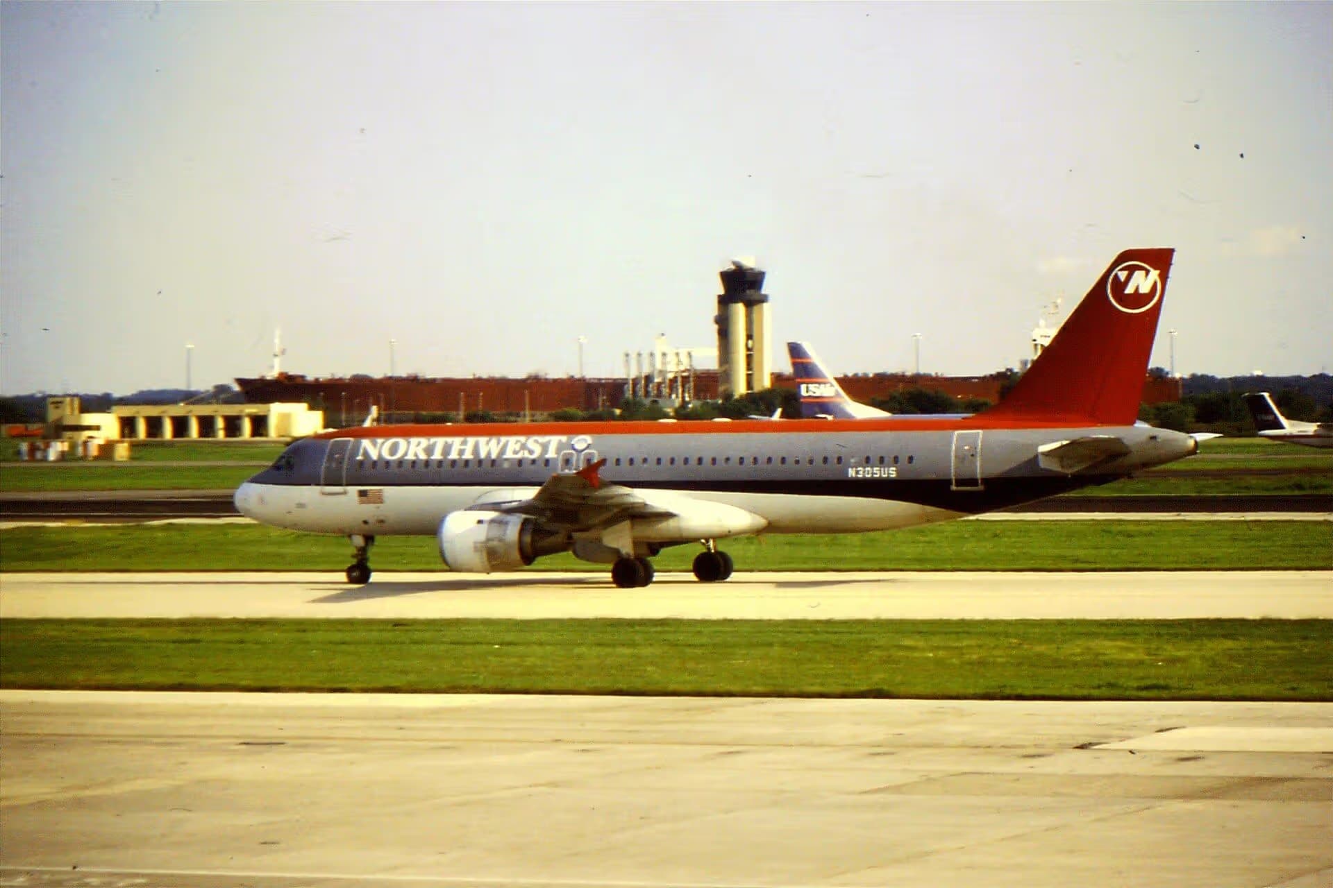 N305US — Airbus