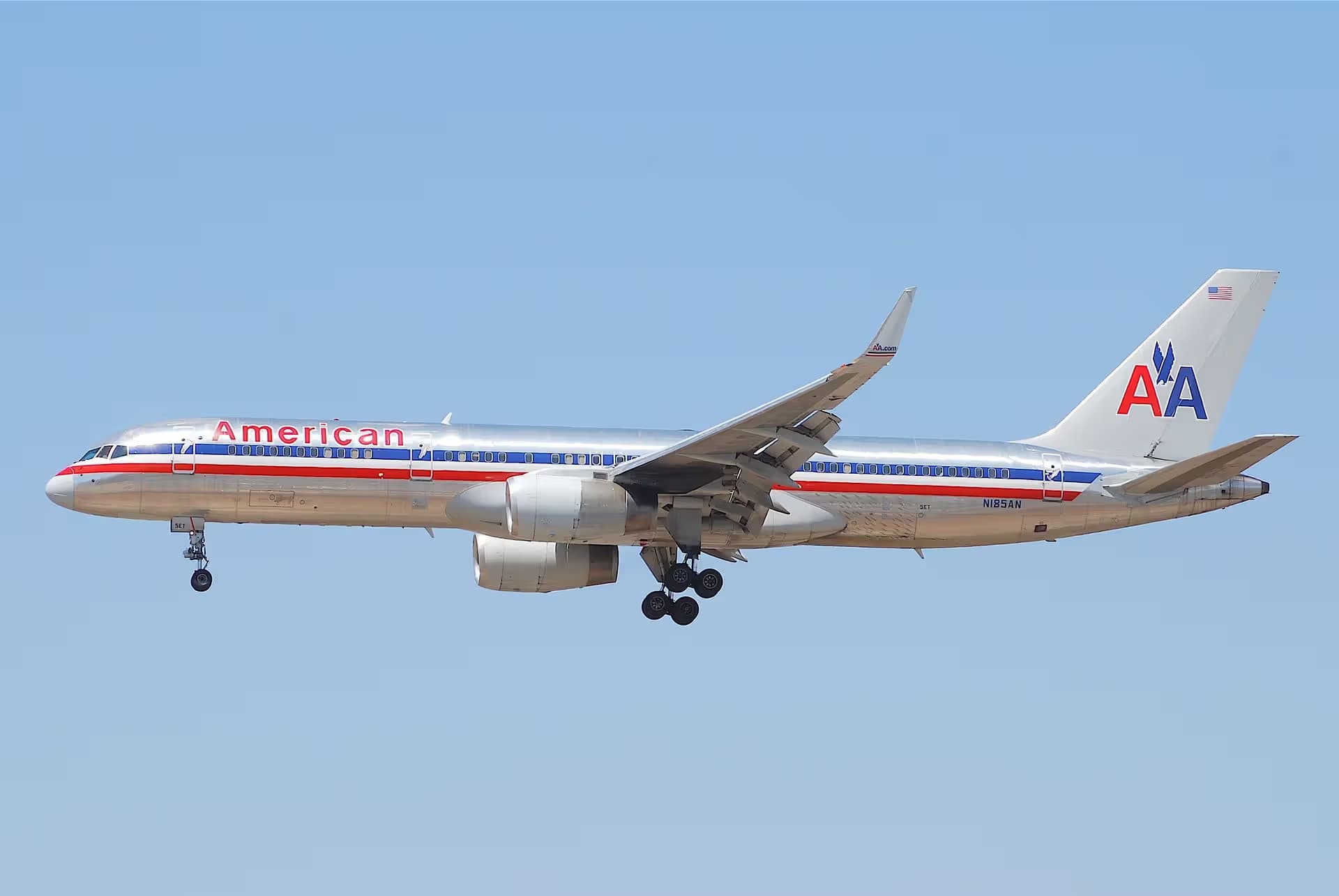 N185AN — Twin-engine aircraft