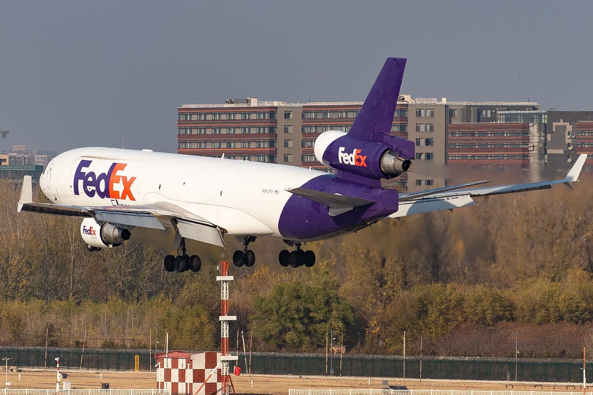 N643FE — Douglas