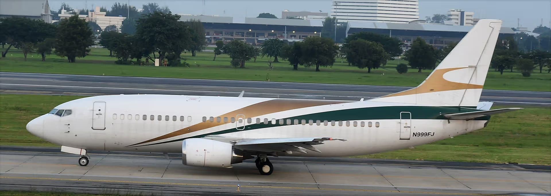 N999FJ — Twin-engine aircraft