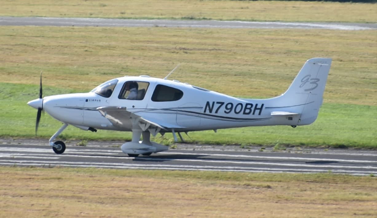N790BH — Cirrus