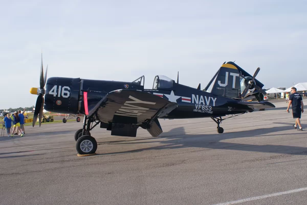 N713JT — Warbird