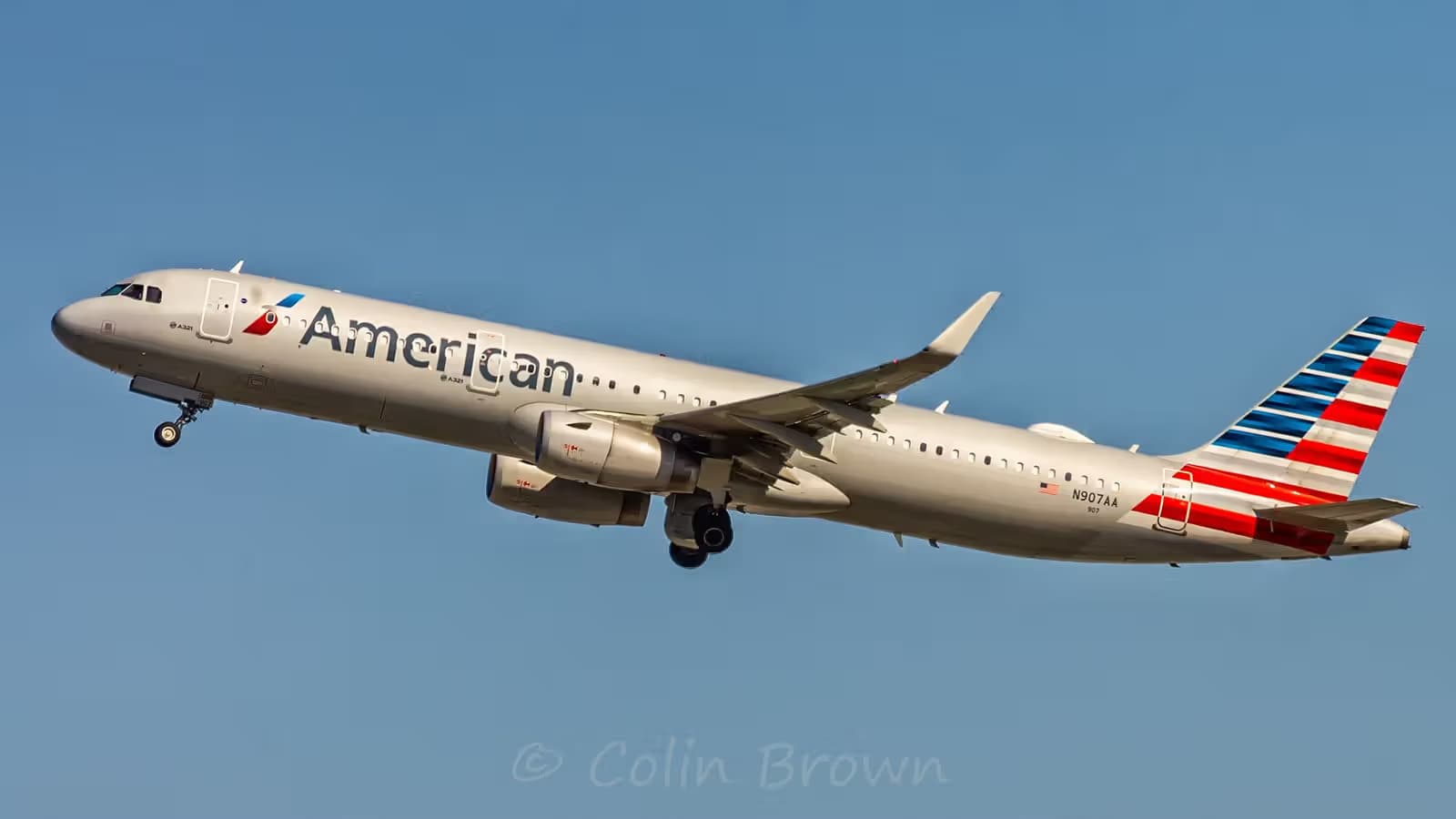 N907AA — Airbus