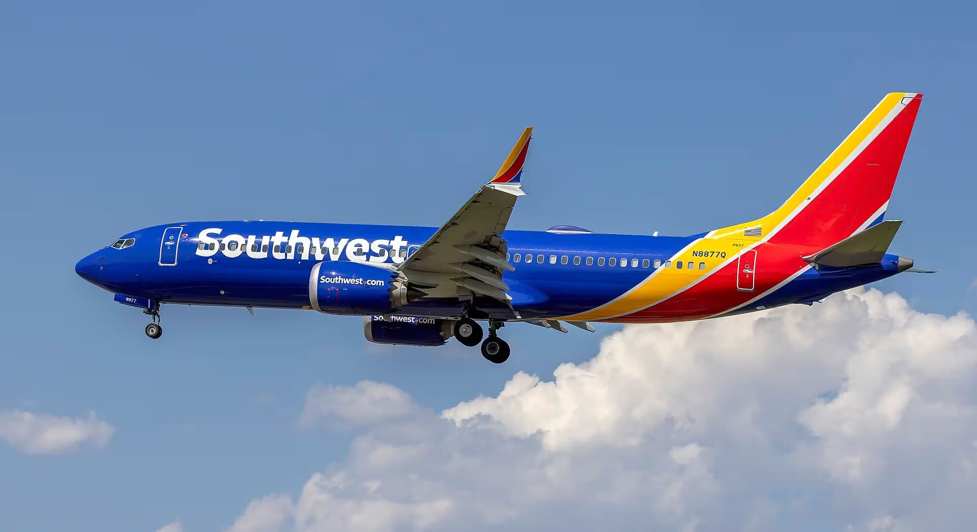 N8877Q — Boeing