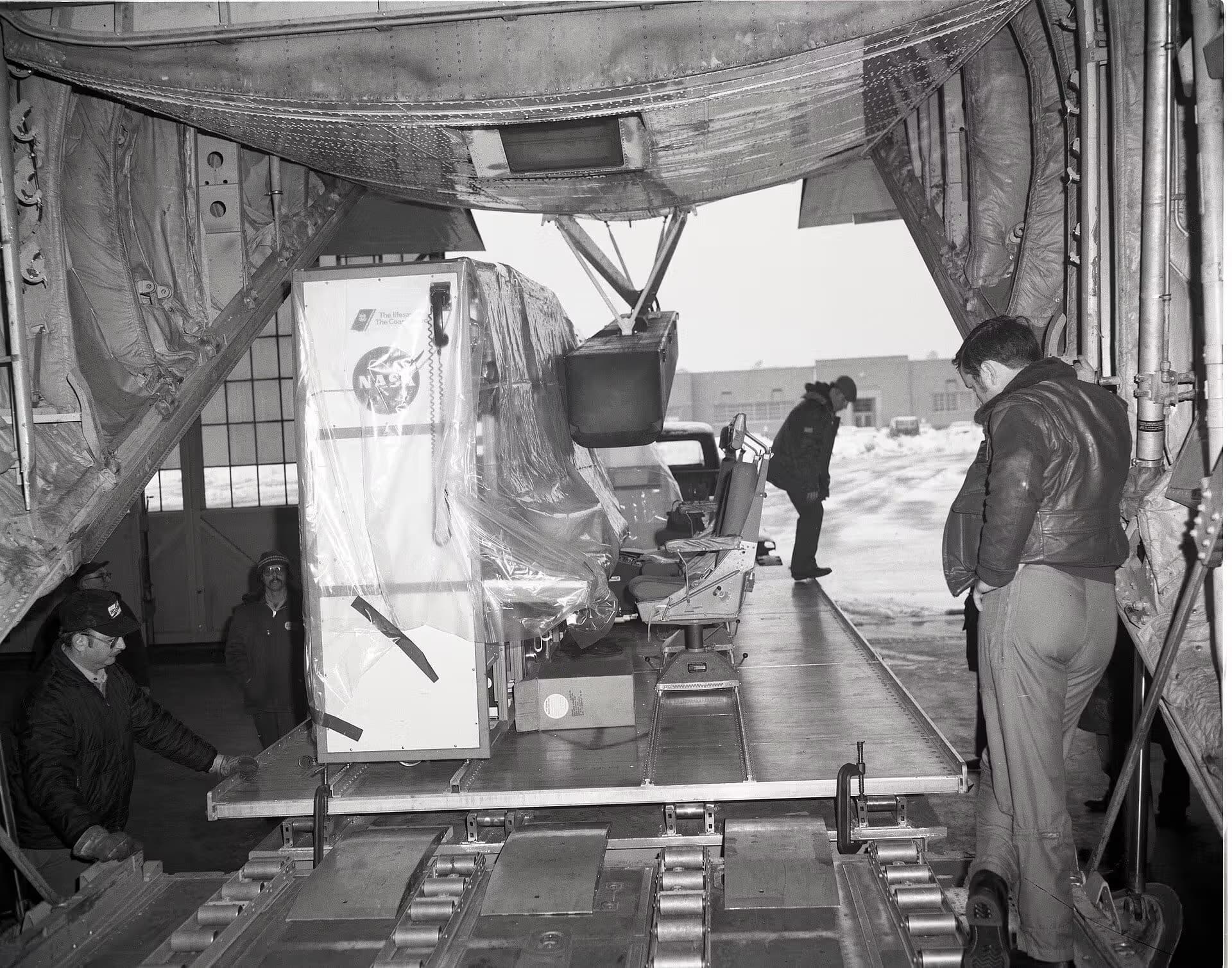 Unidentified — Aircraft