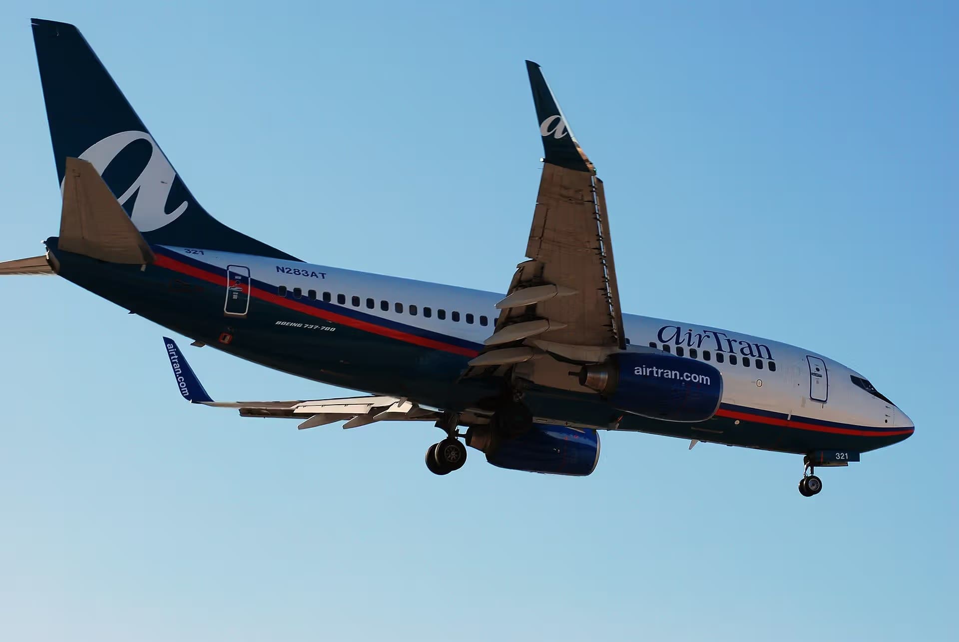 N283AT — Boeing