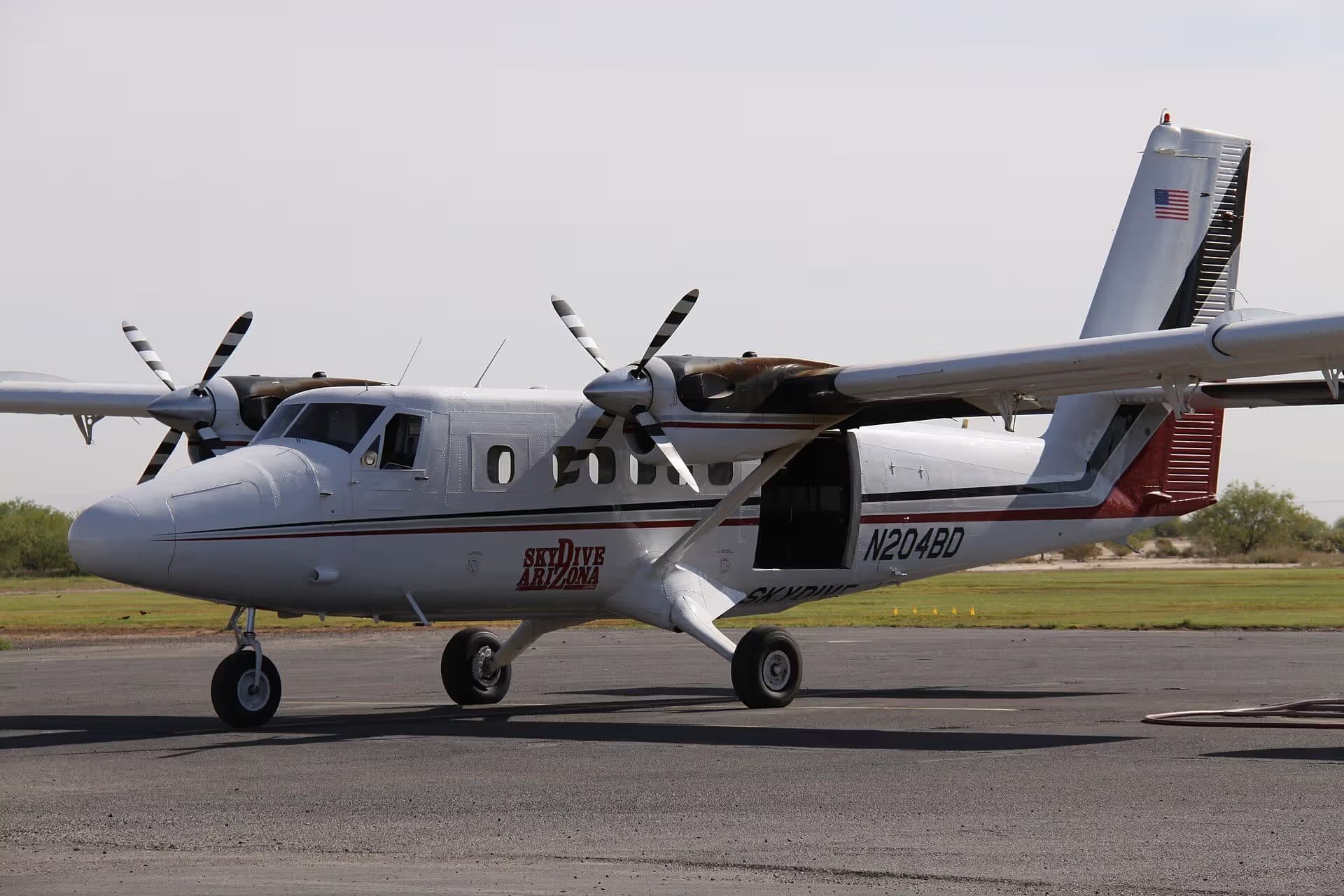 N204BD — De Havilland