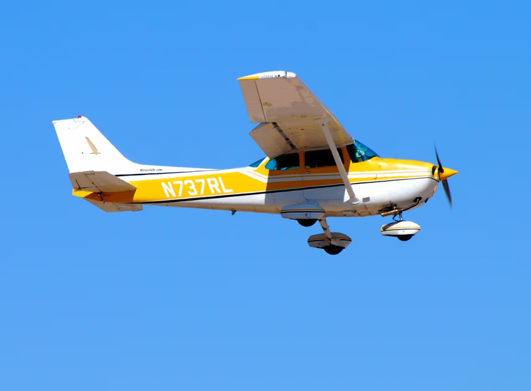 N737RL — Single-engine aircraft