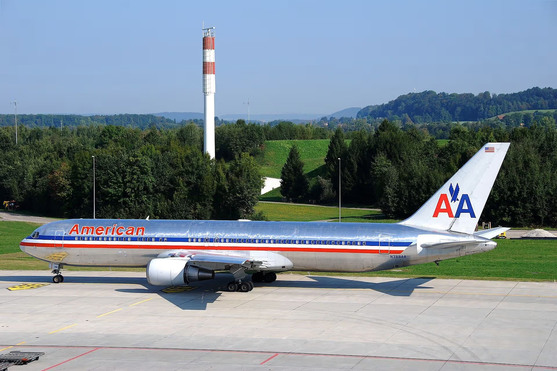 N388AA — Boeing