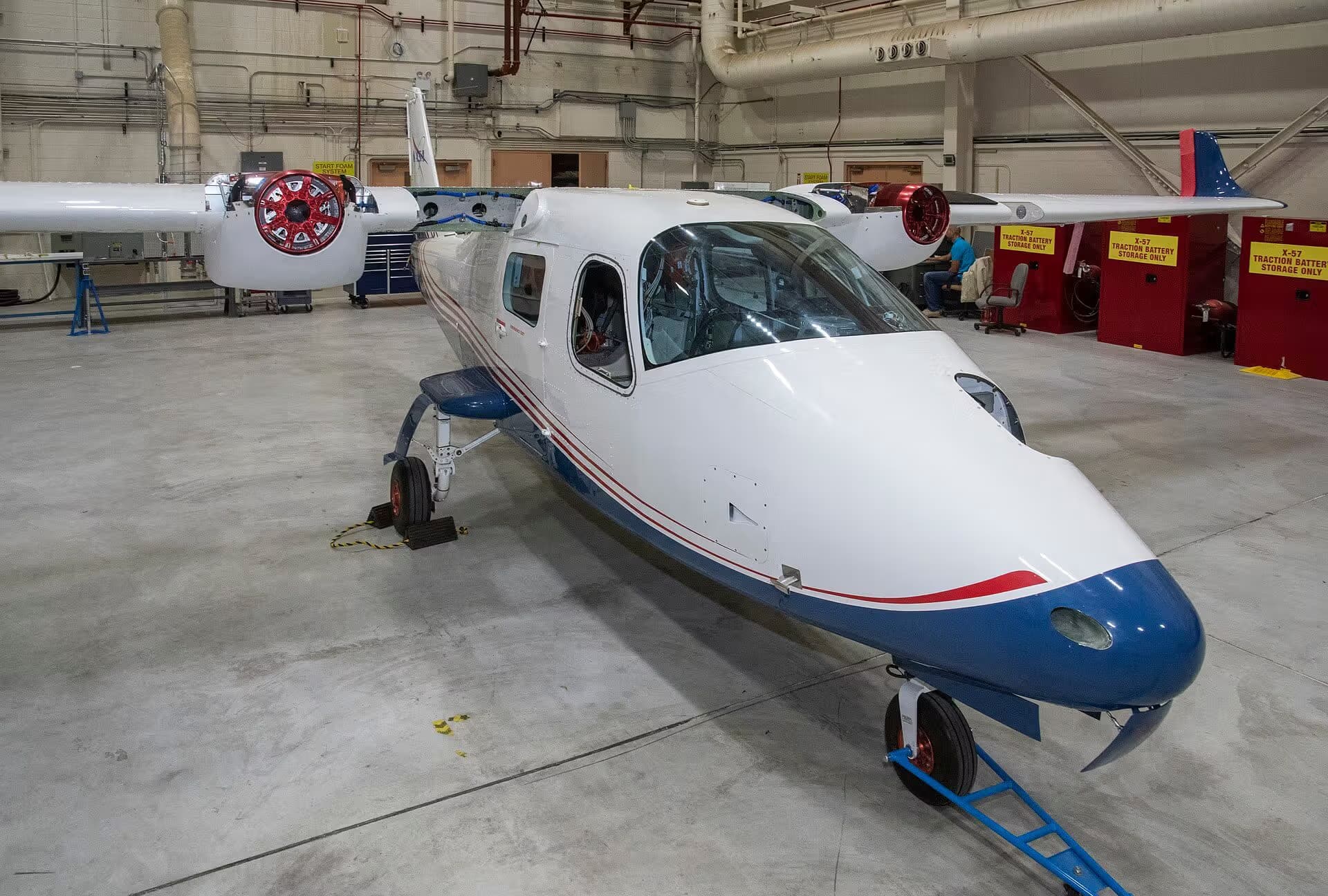N857NA — Twin-engine aircraft