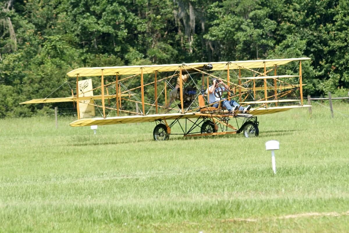 Unidentified — Aircraft