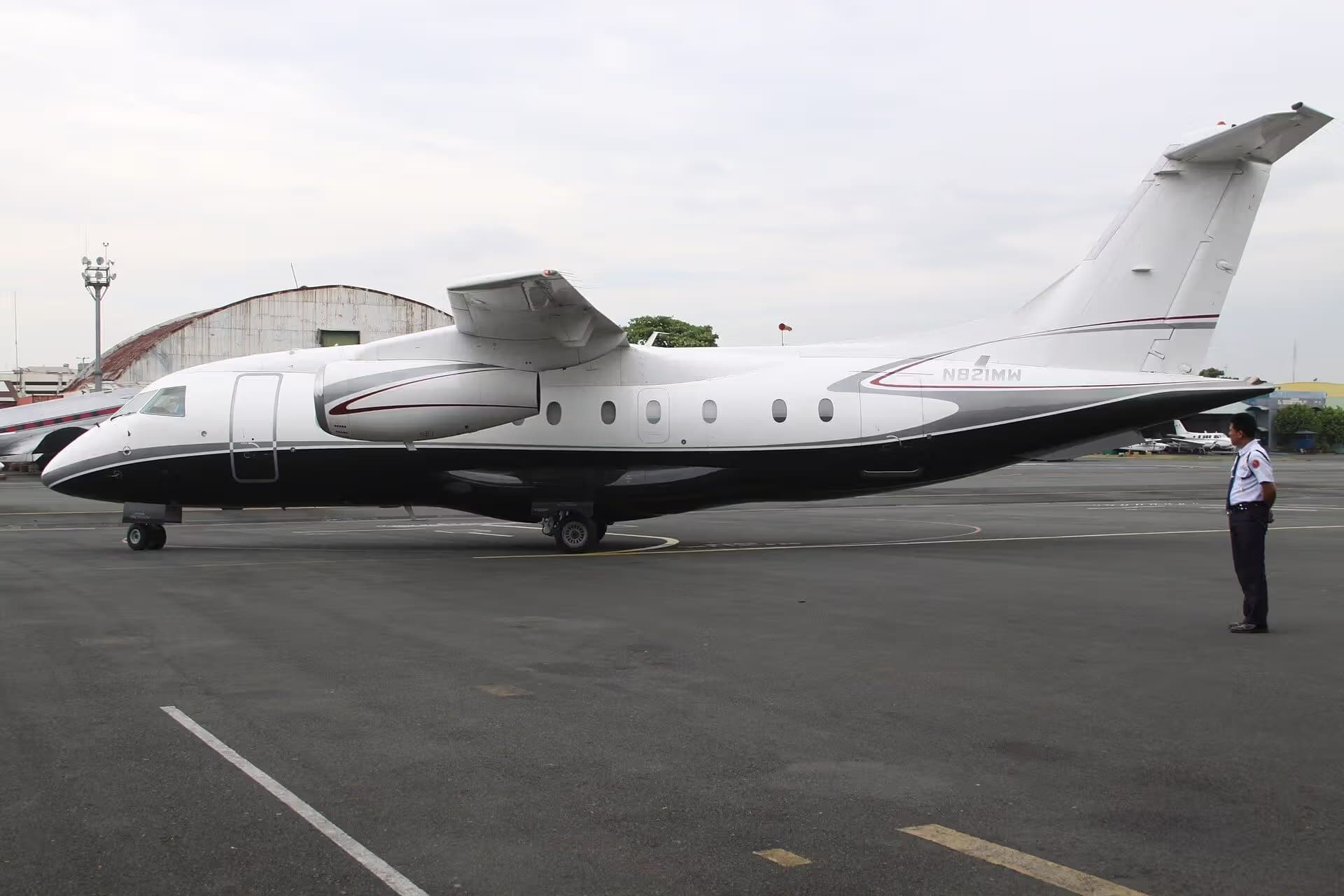 N821MW — Business jet