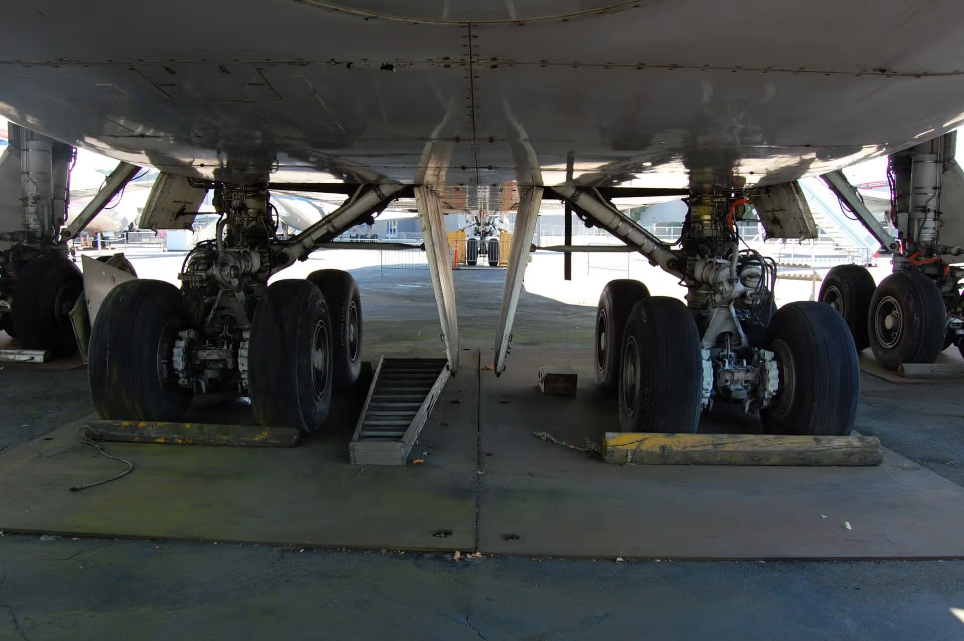 N7470 — Aircraft