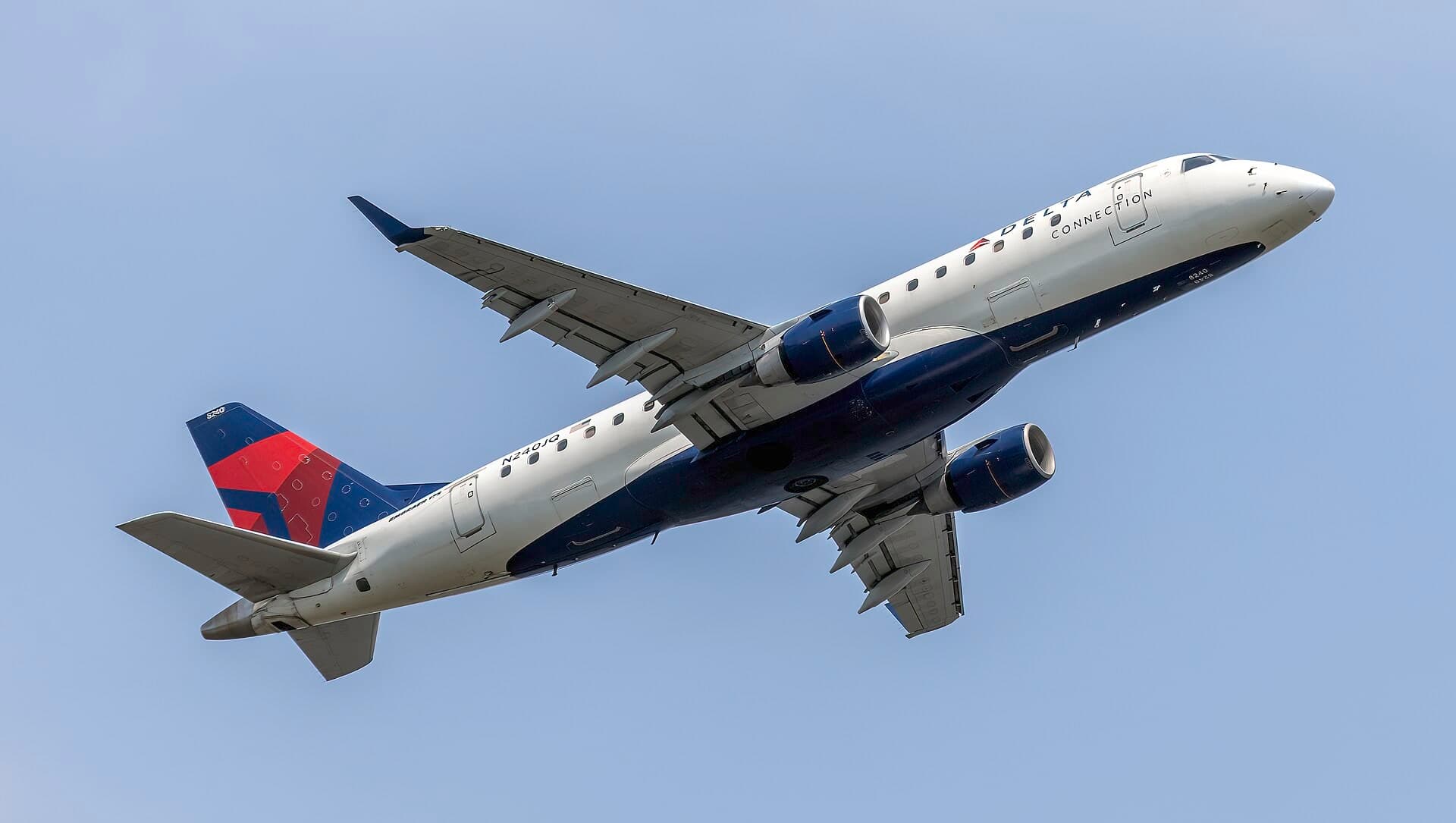 N240JQ — Embraer