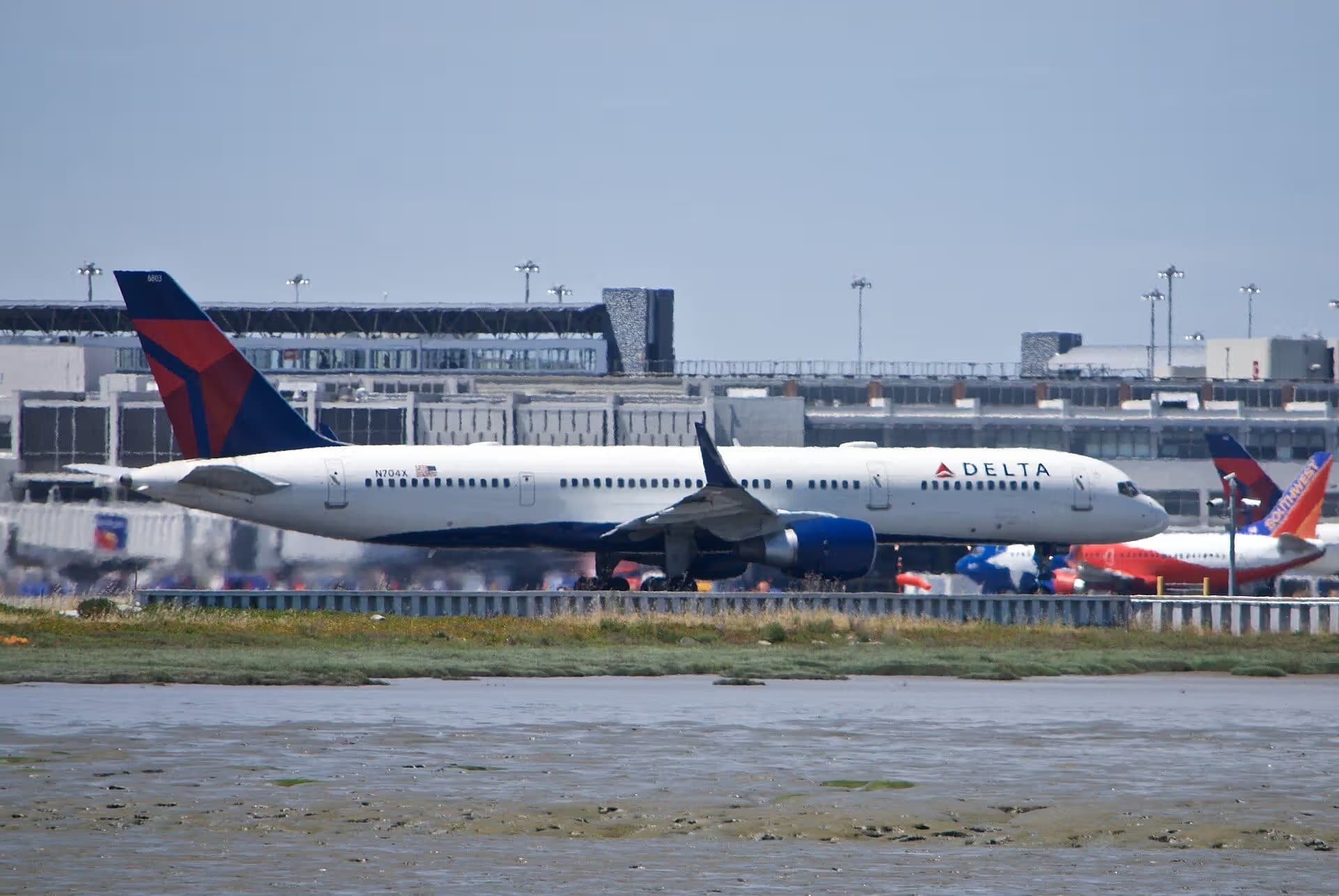 N704X — Aircraft