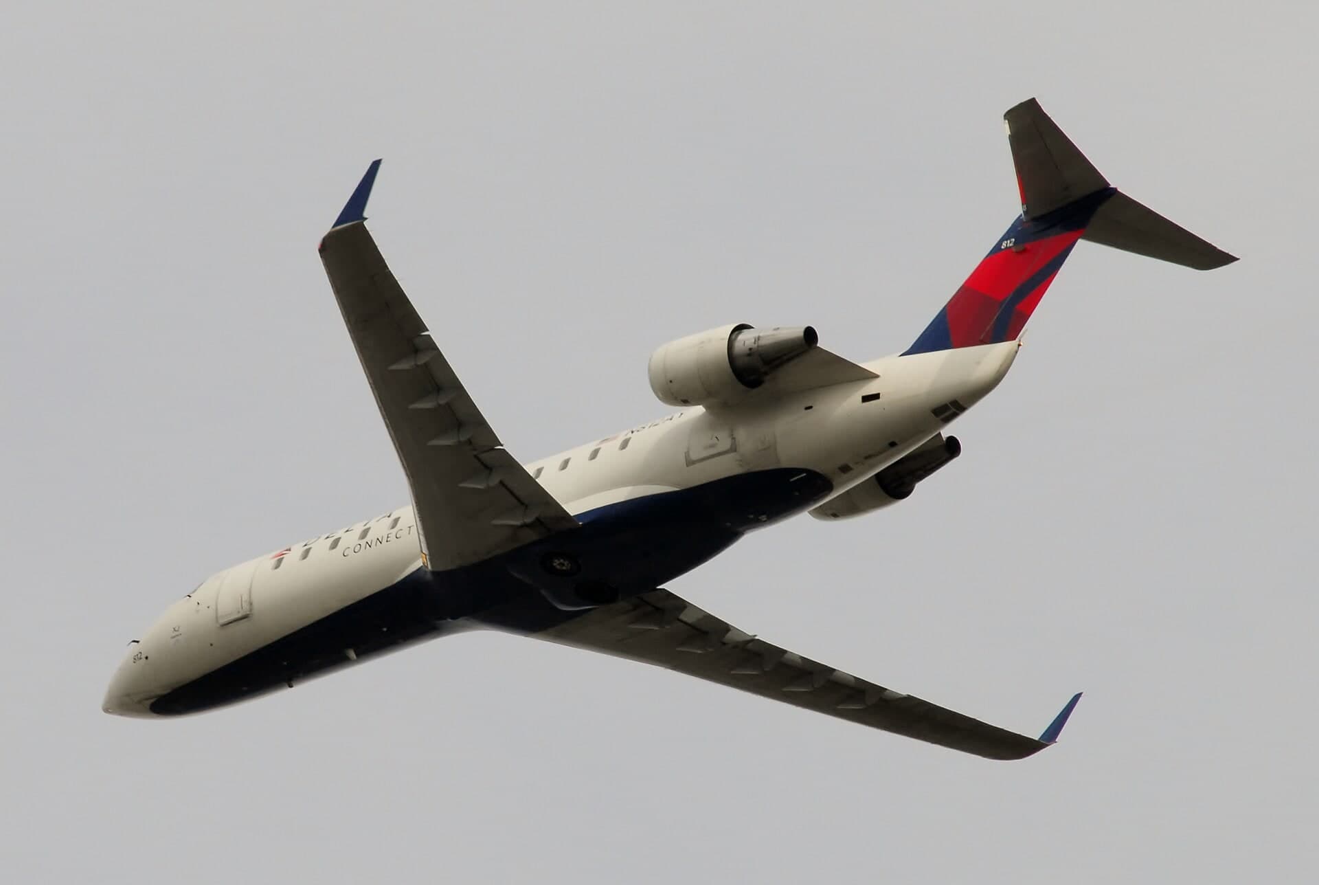 N812AY — Twin-engine aircraft