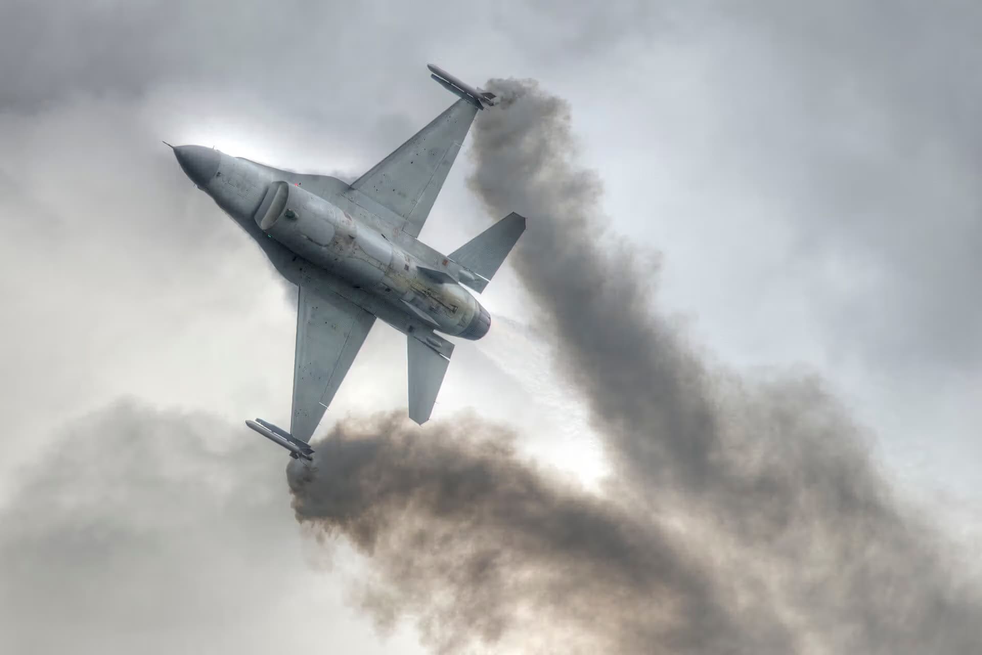 Unidentified — Single-engine aircraft