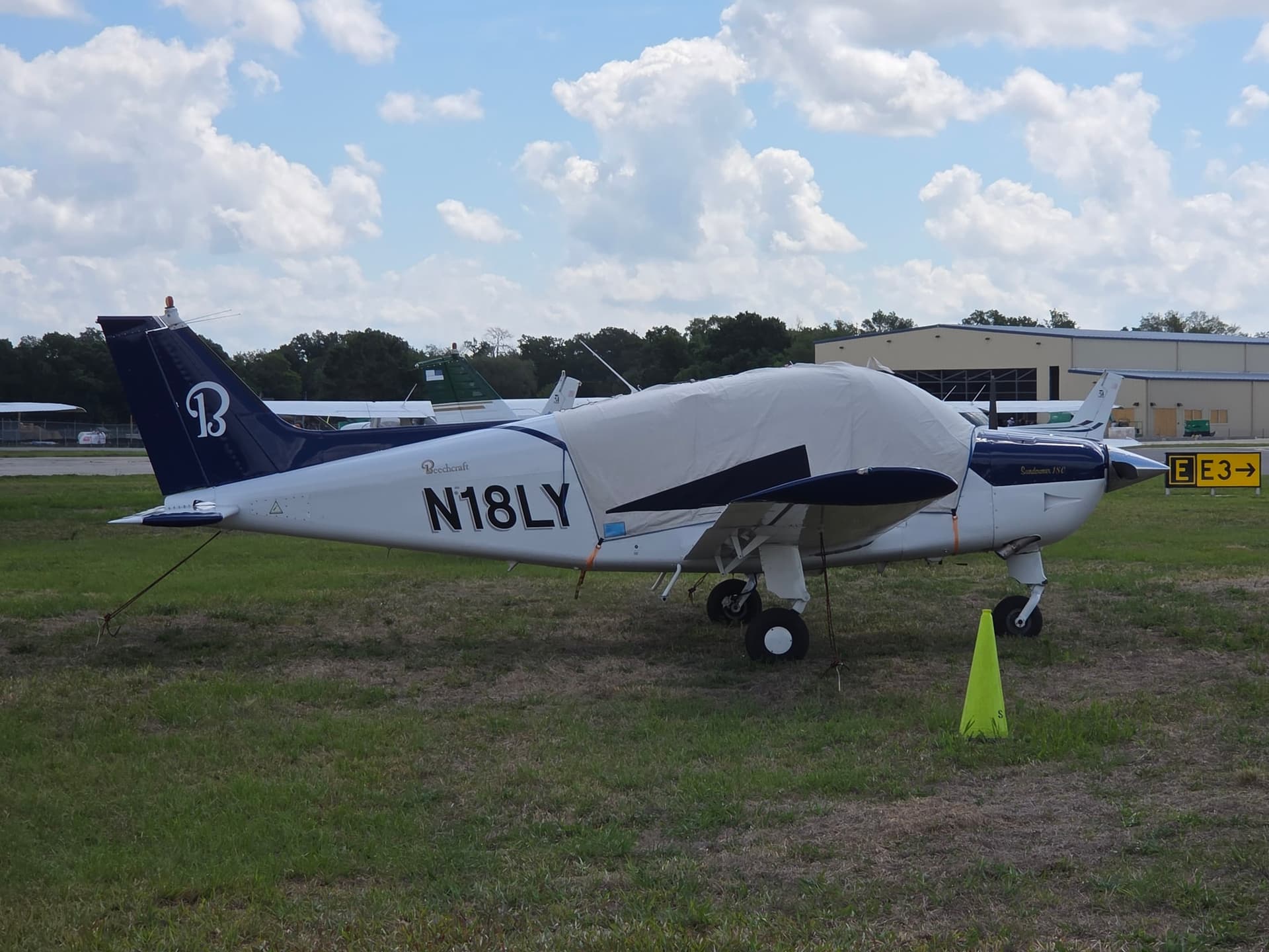 N18LY — Beechcraft Musketeer C23 at Lakeland Linder Intl