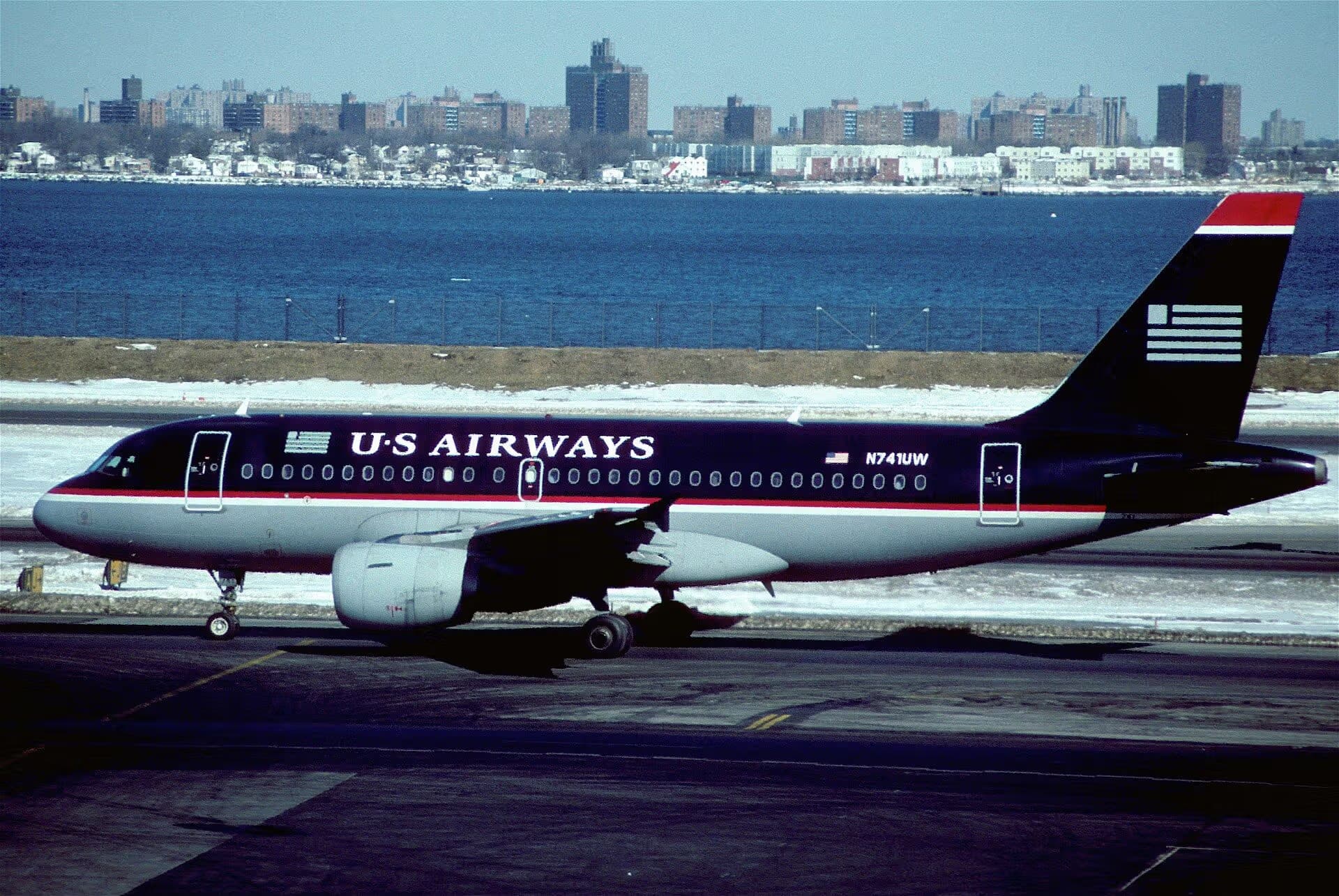 N741UW — Airbus
