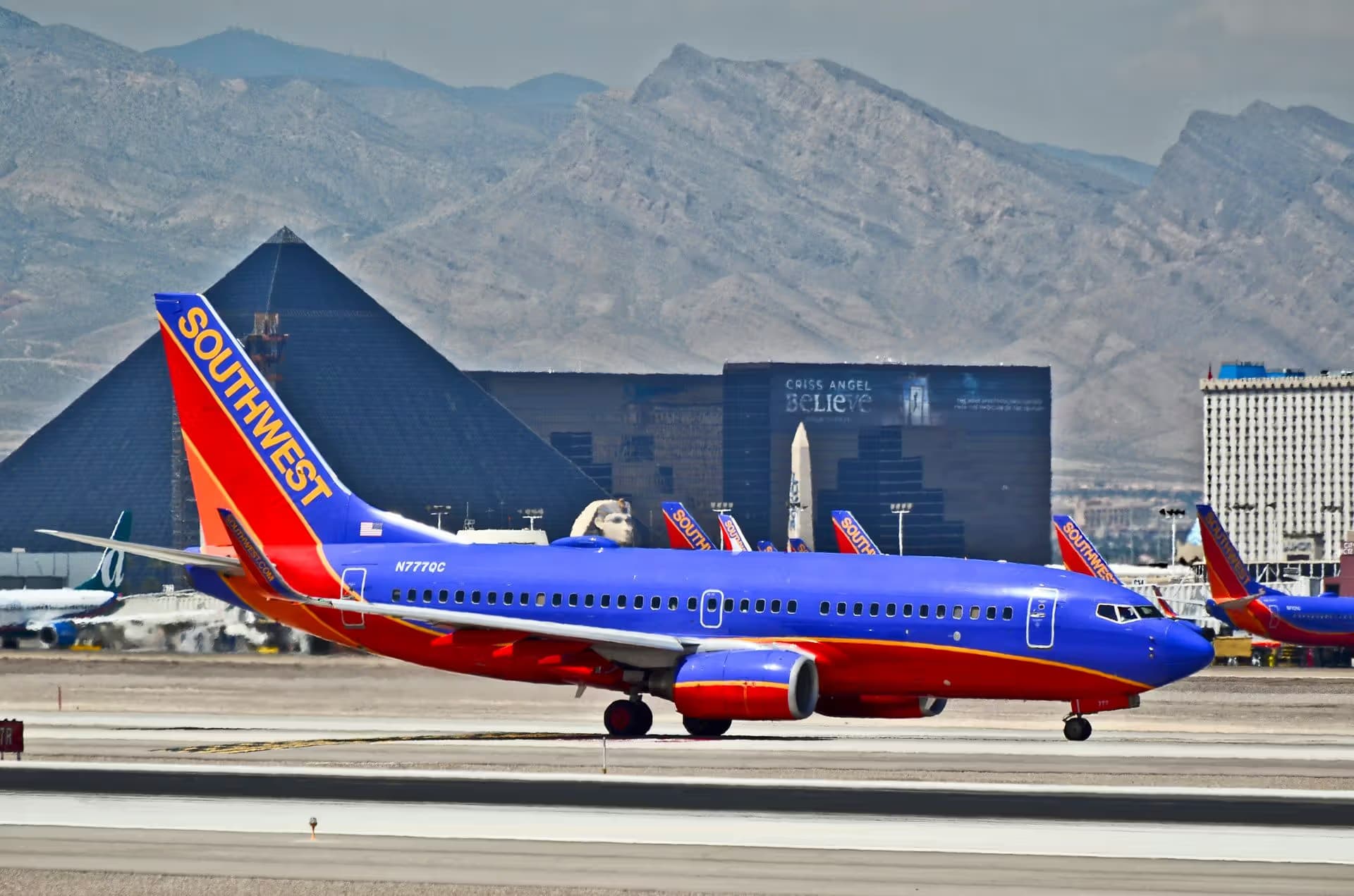 N777QC — Boeing