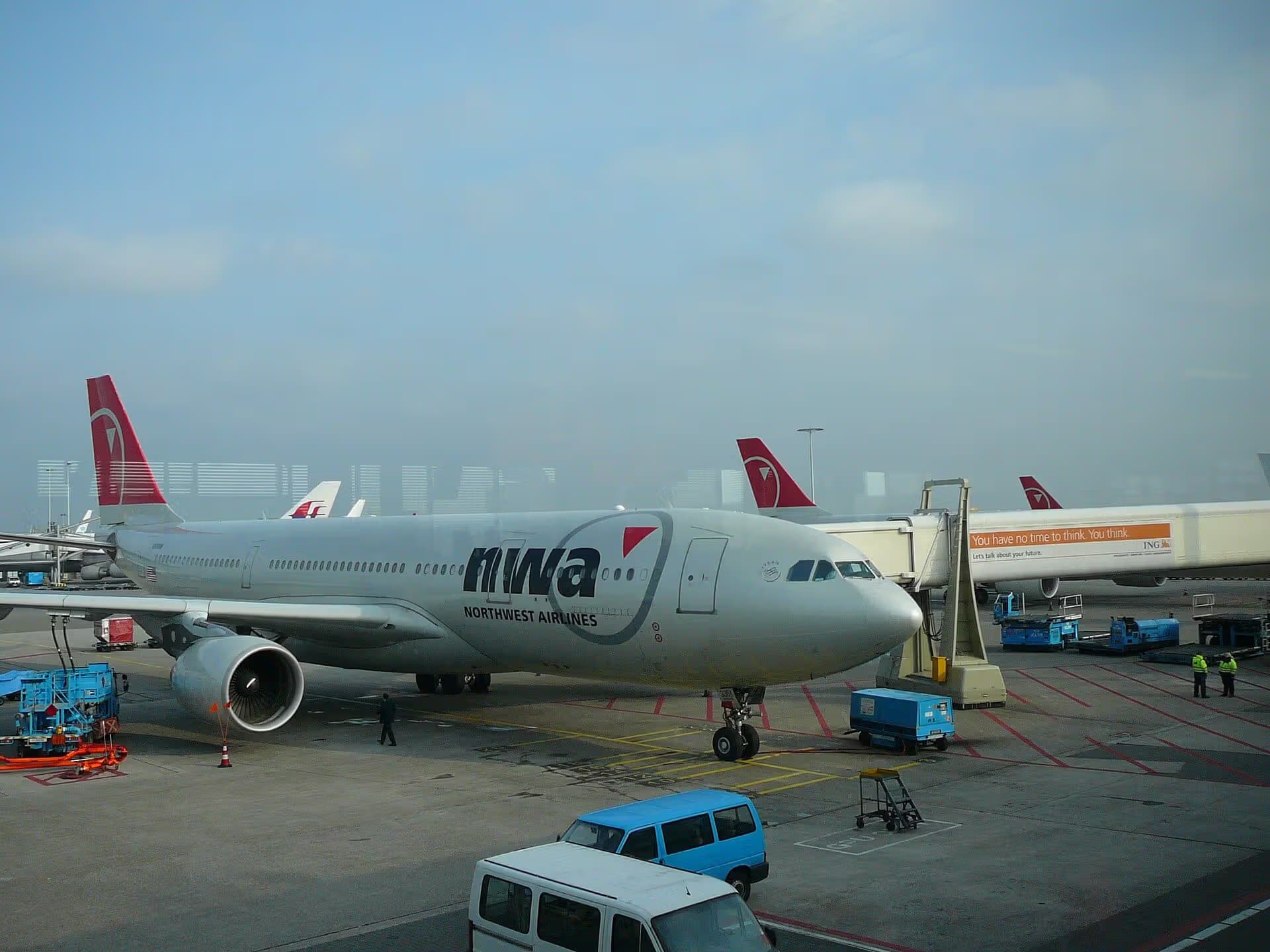 N851NW — Twin-engine aircraft