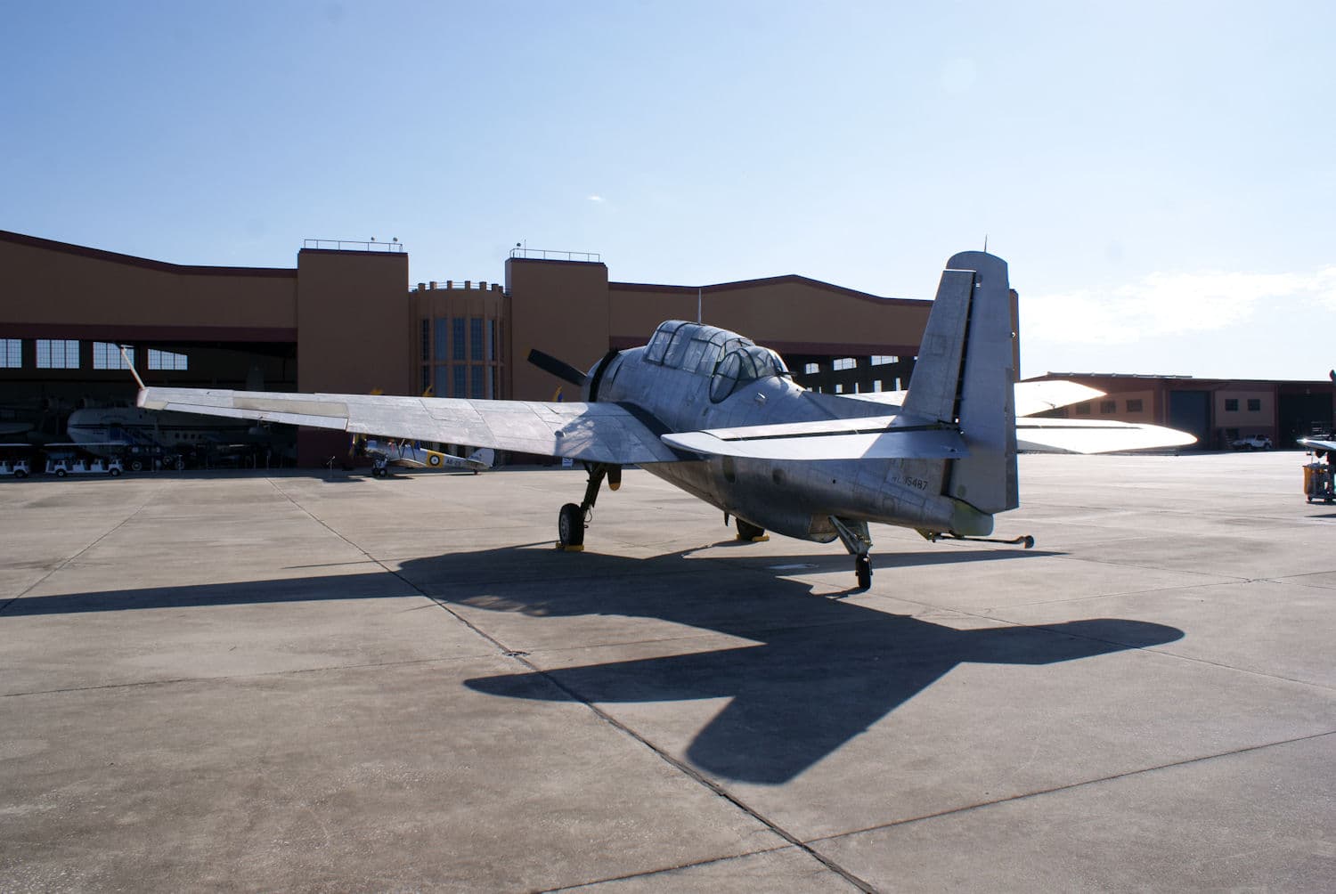 - Single-engine aircraft