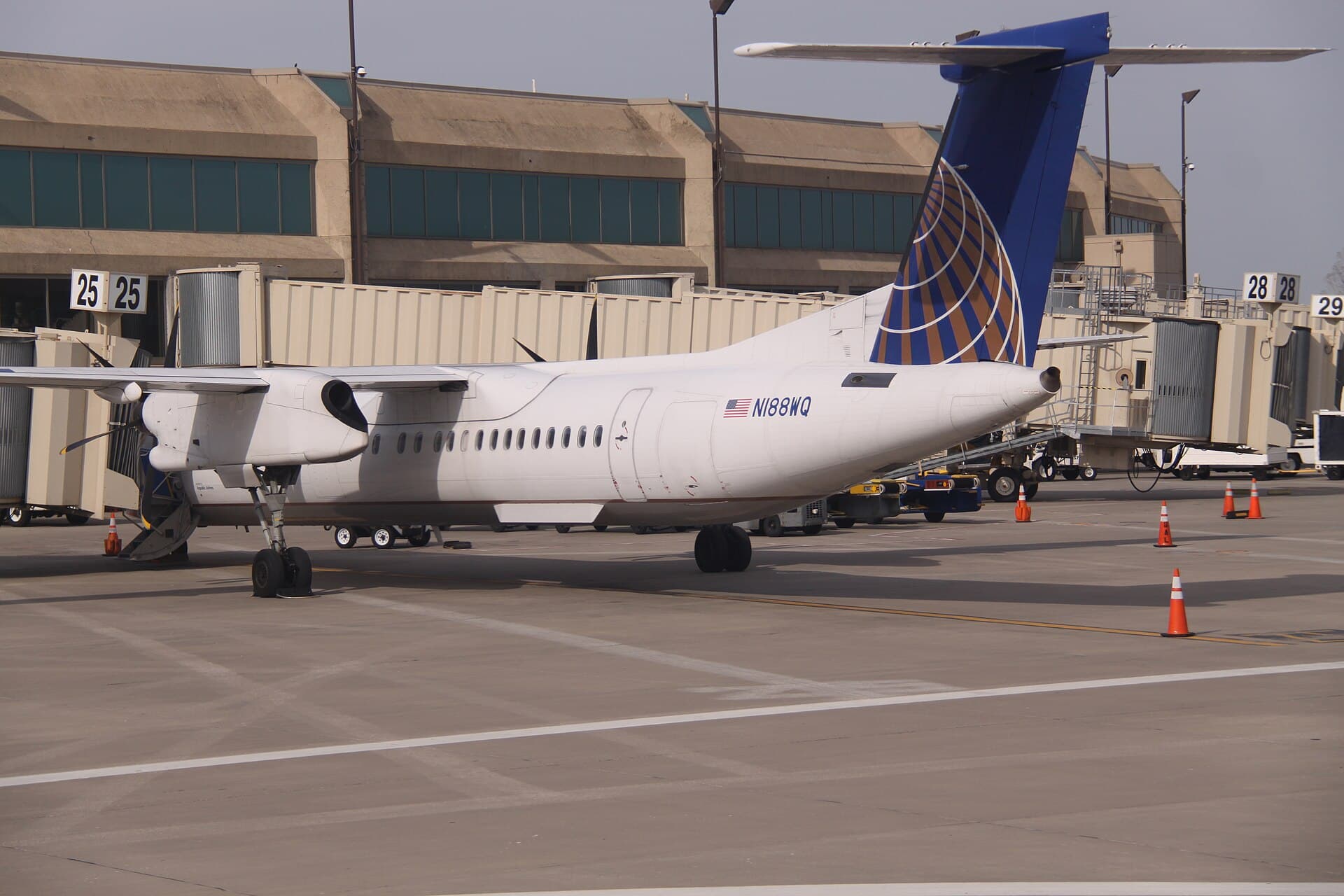 N188WQ - Bombardier