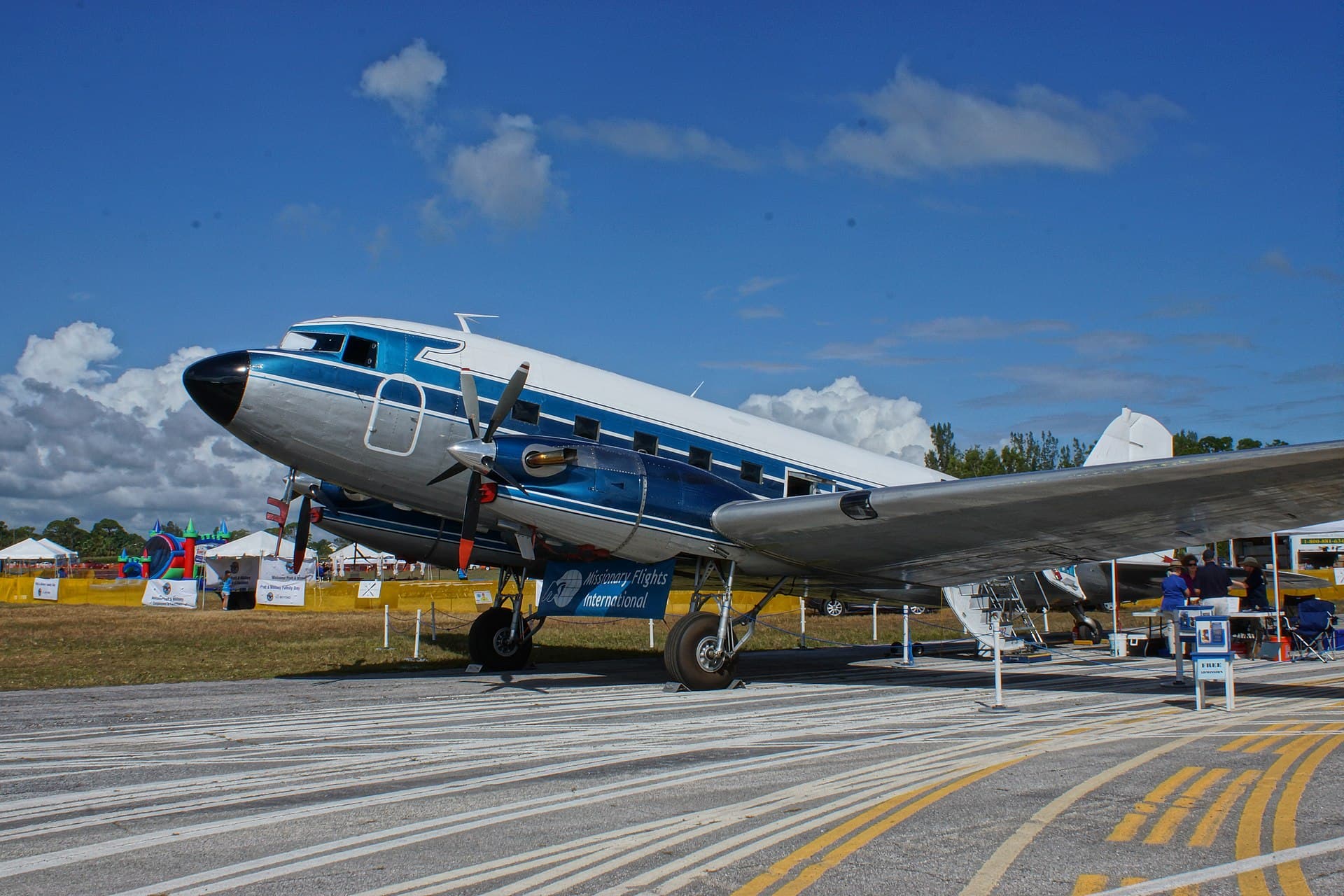 N200MF - Douglas