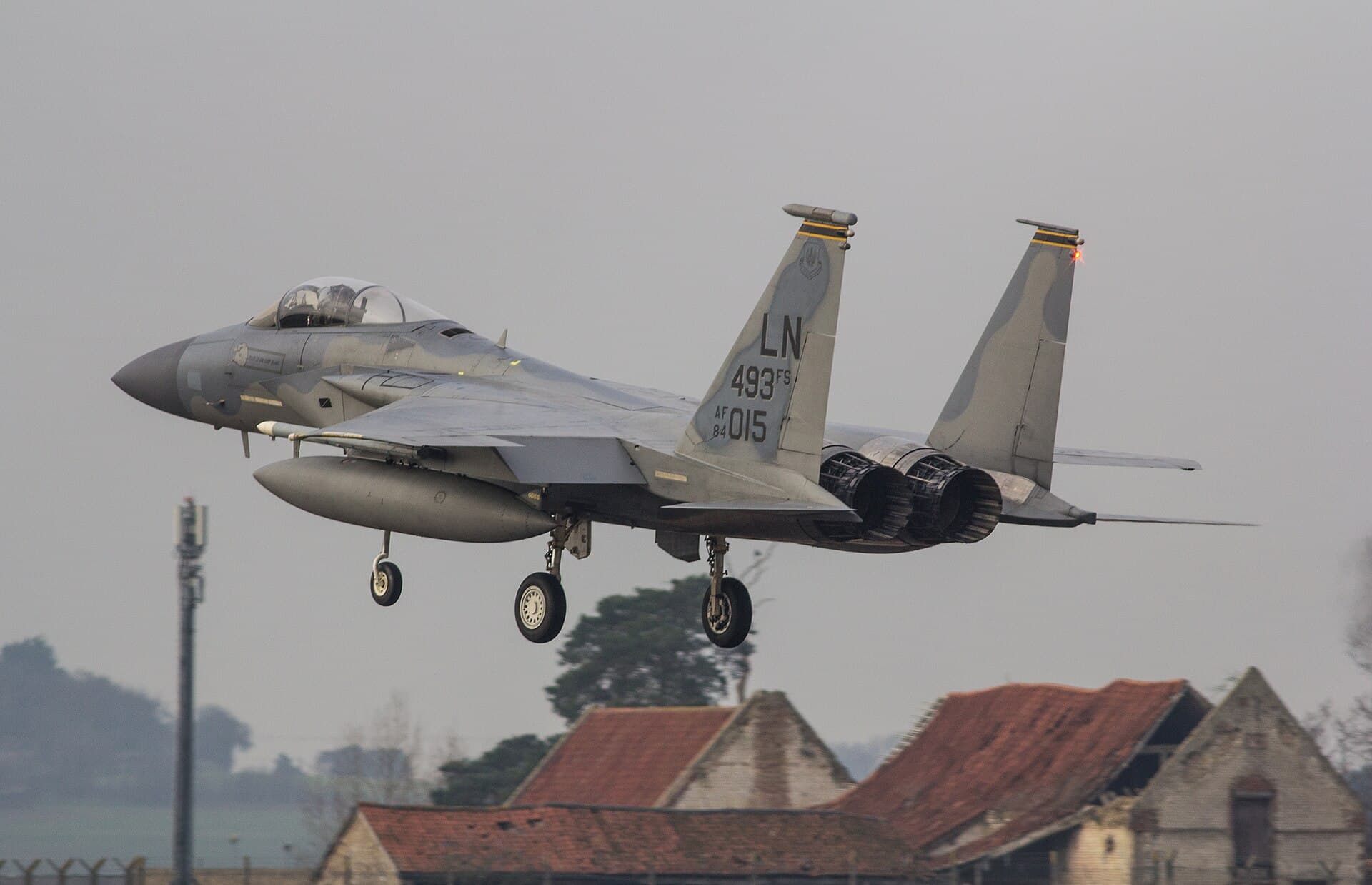 - Twin-engine aircraft