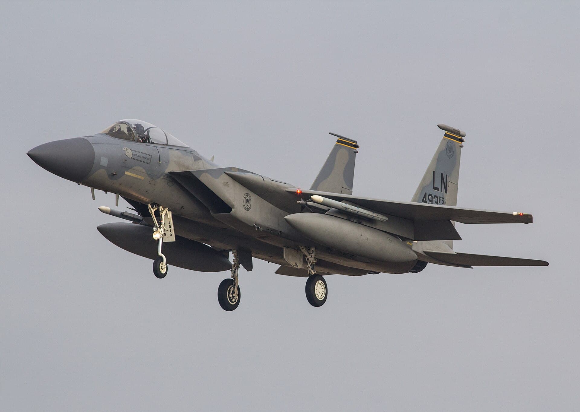 - Twin-engine aircraft
