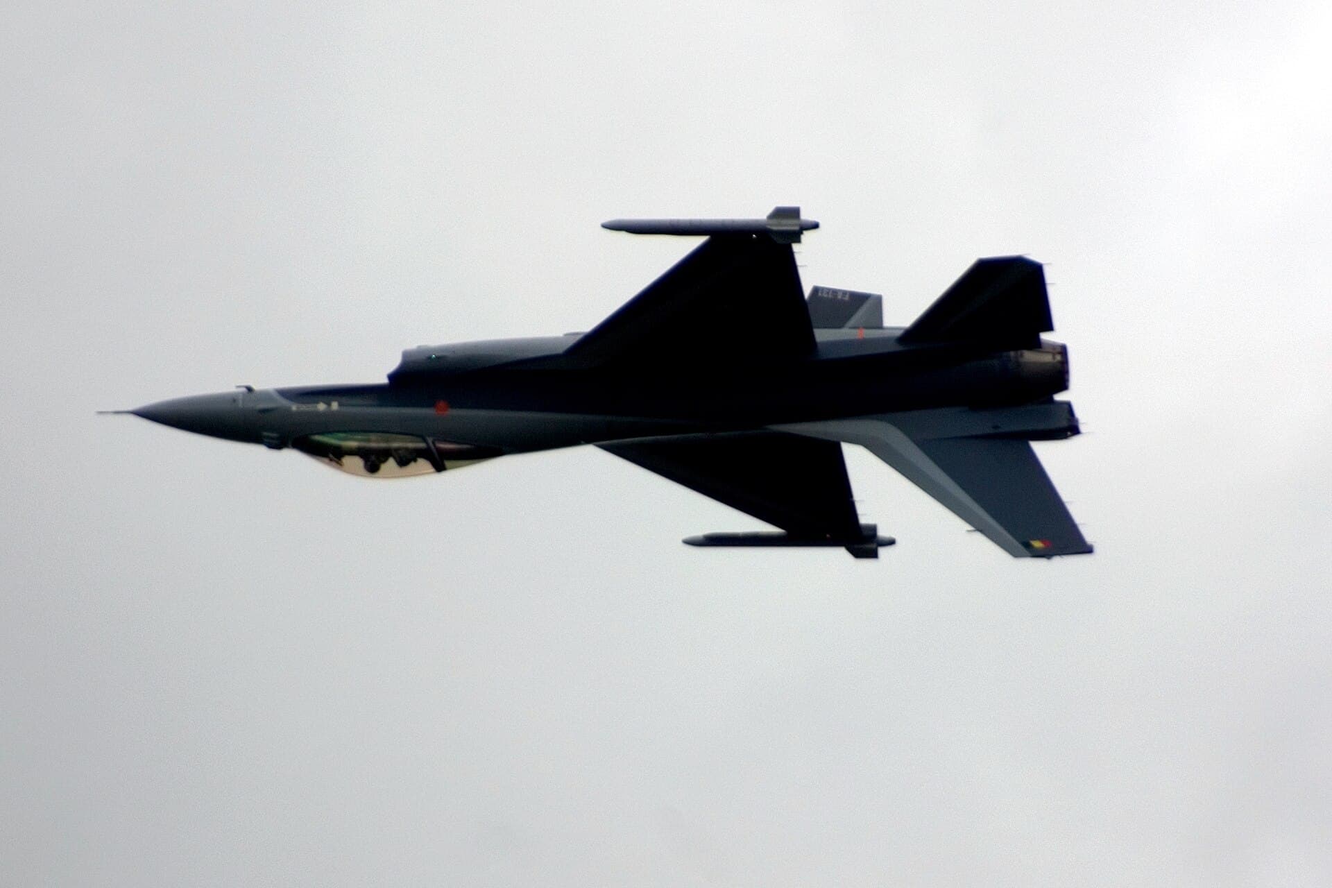 - Single-engine aircraft