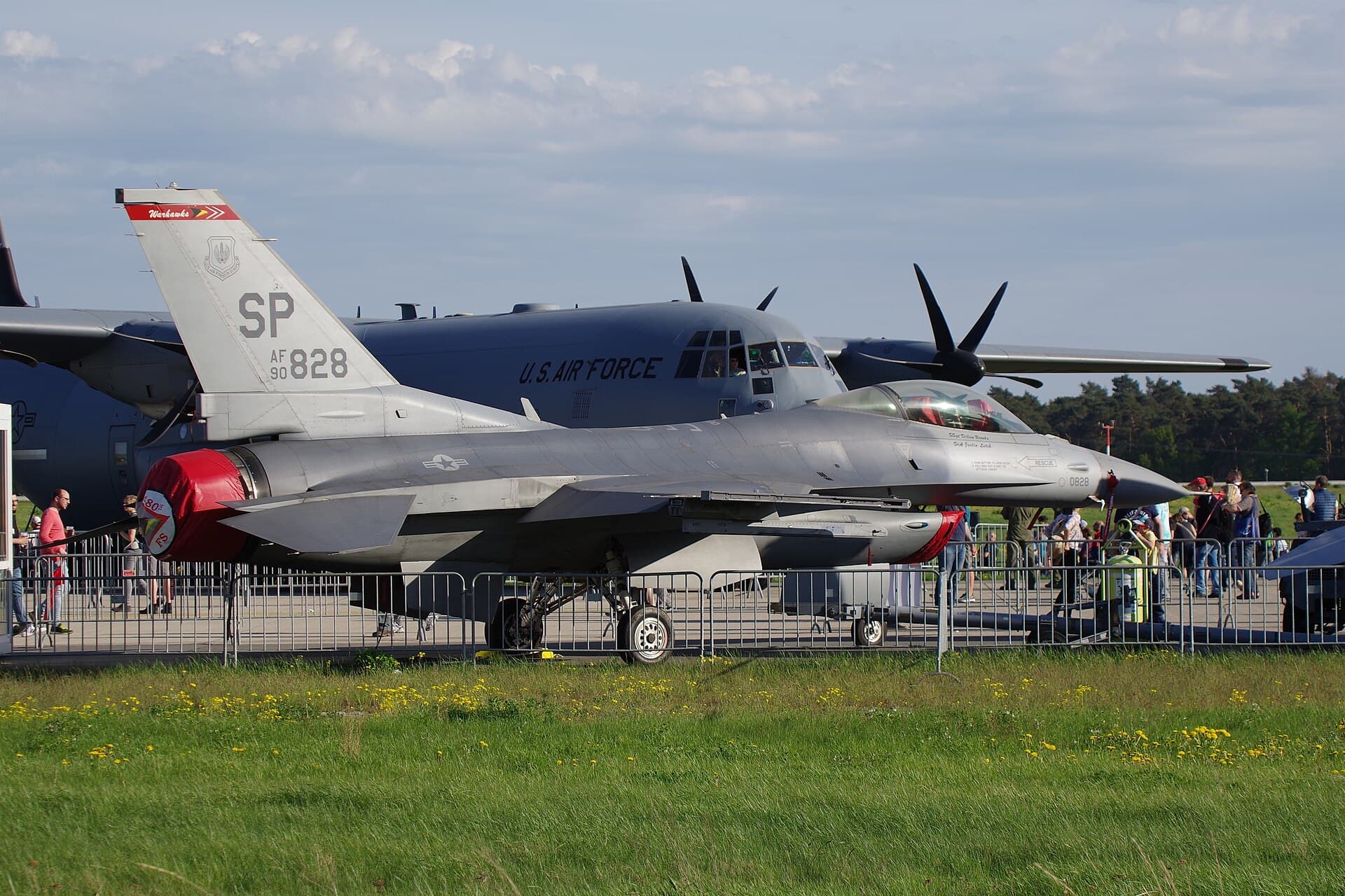 - Single-engine aircraft