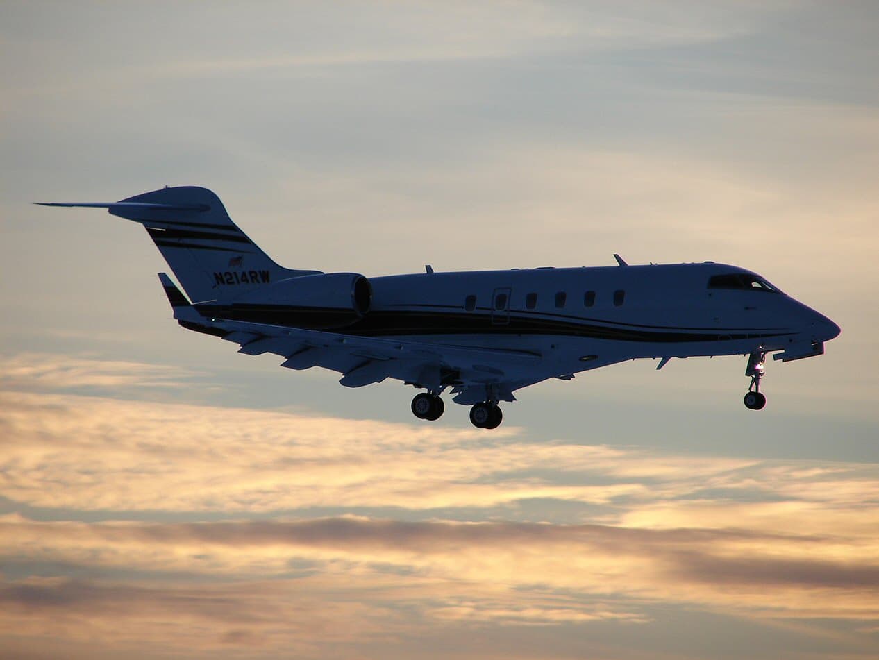 N214RW - Bombardier