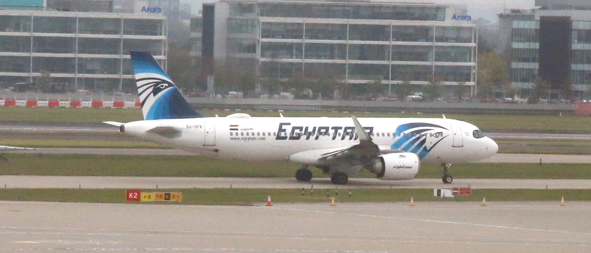 SU-GFK - Twin-engine aircraft