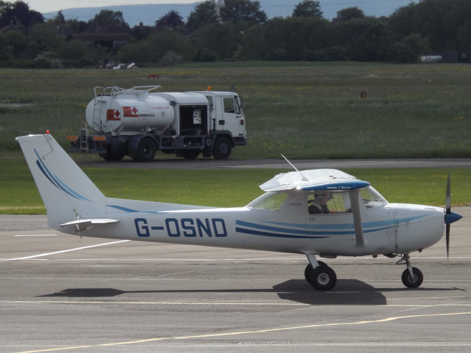 G-OSND - Cessna