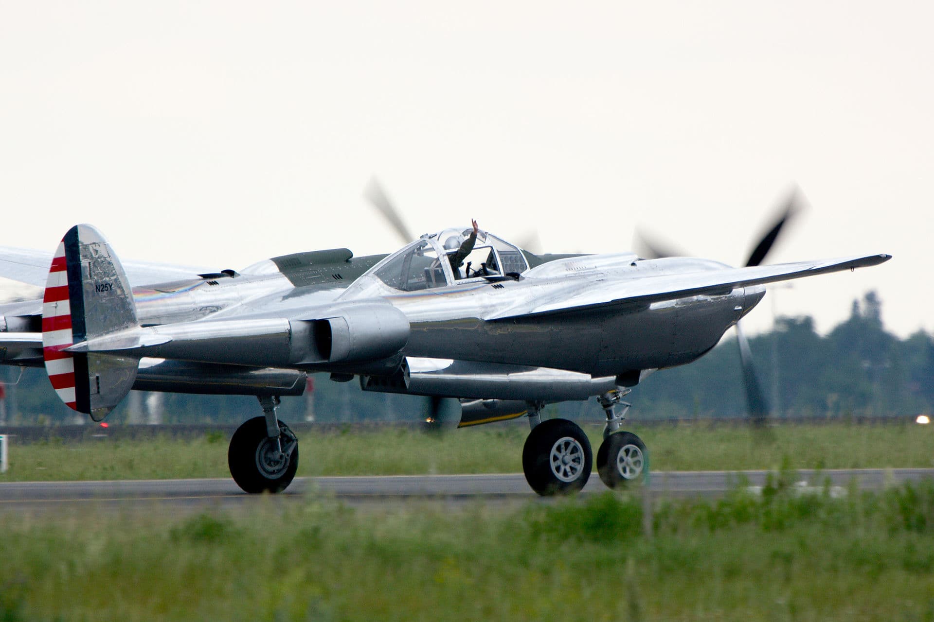 N25Y - Lockheed