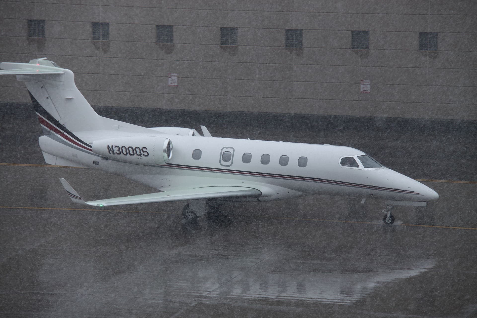 N300QS - Business jet