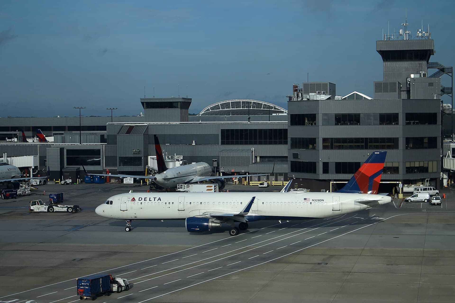 N328DN - Airbus