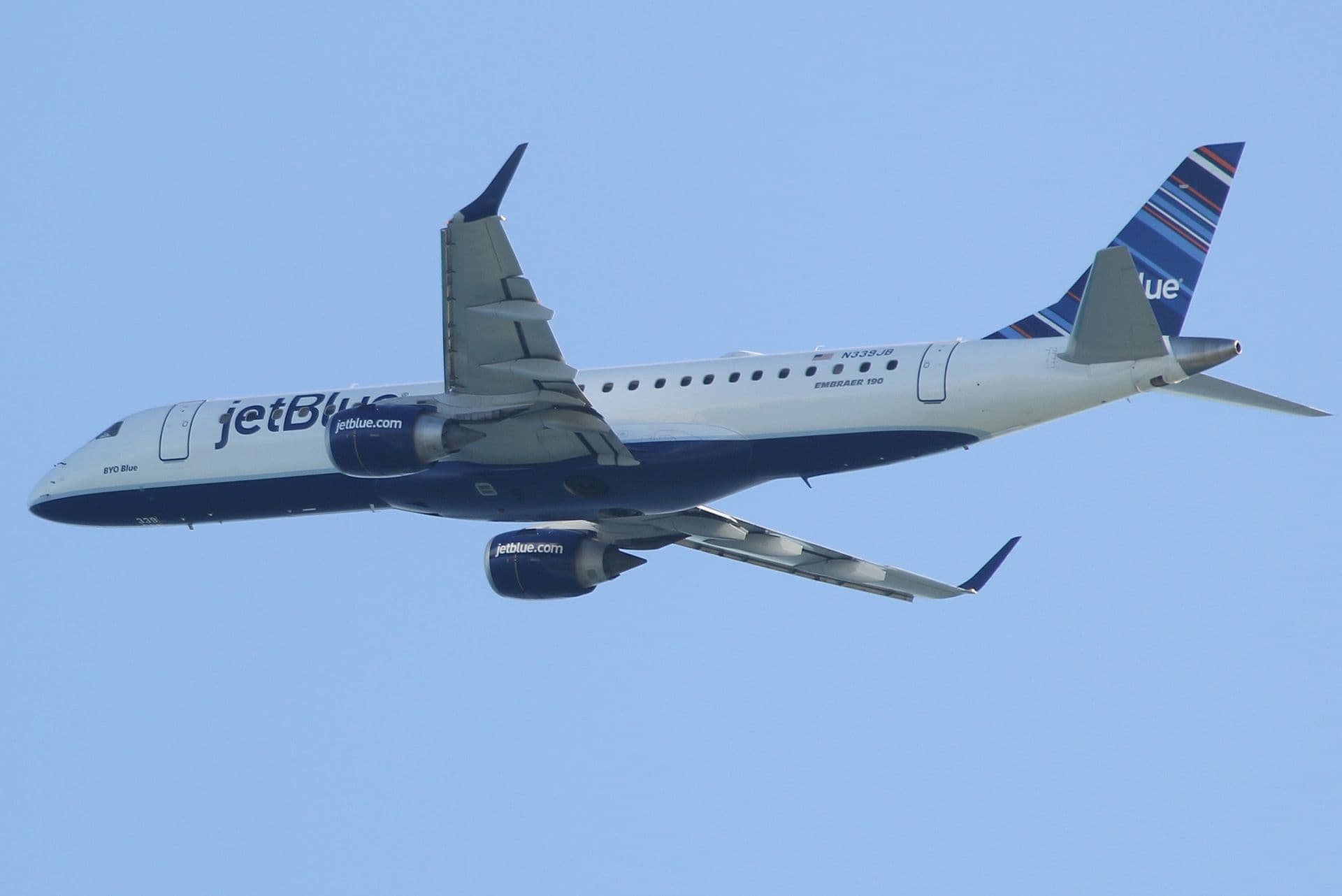 N339JB - Embraer