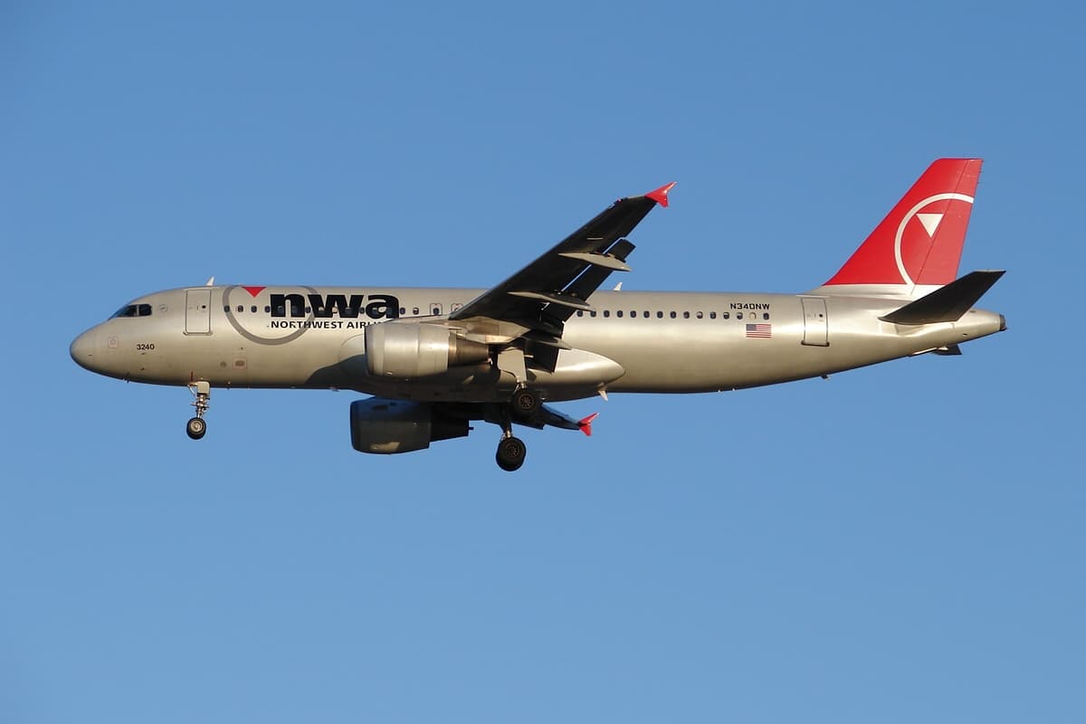 N340NW - Airbus