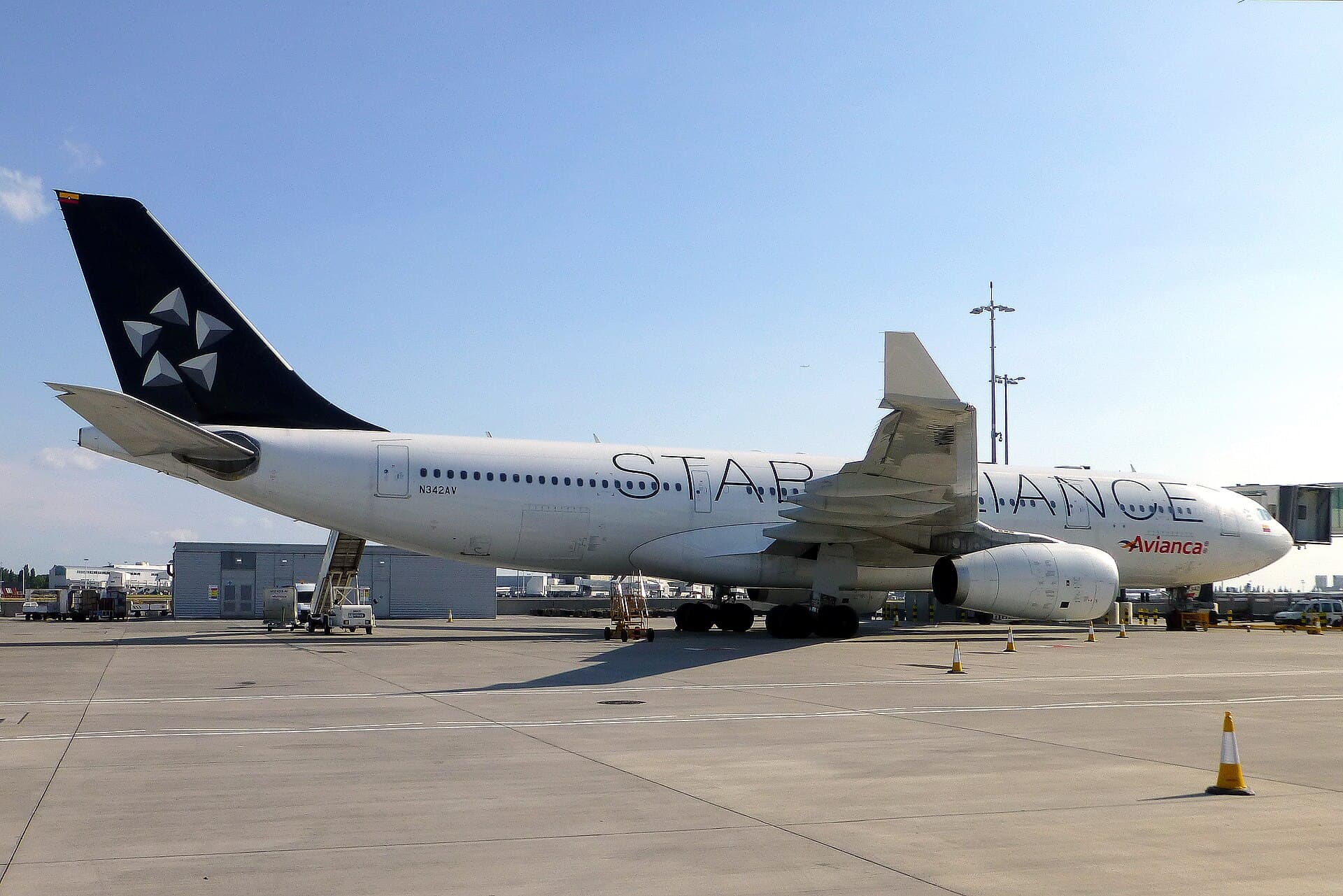 N342AV - Airbus