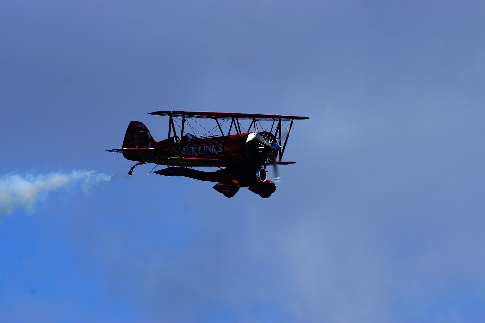 - Single-engine aircraft